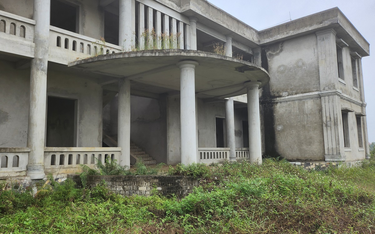 L&atilde;ng ph&iacute; h&agrave;ng trăm c&ocirc;ng sở bỏ hoang ở Thanh H&oacute;a- Ảnh 8.