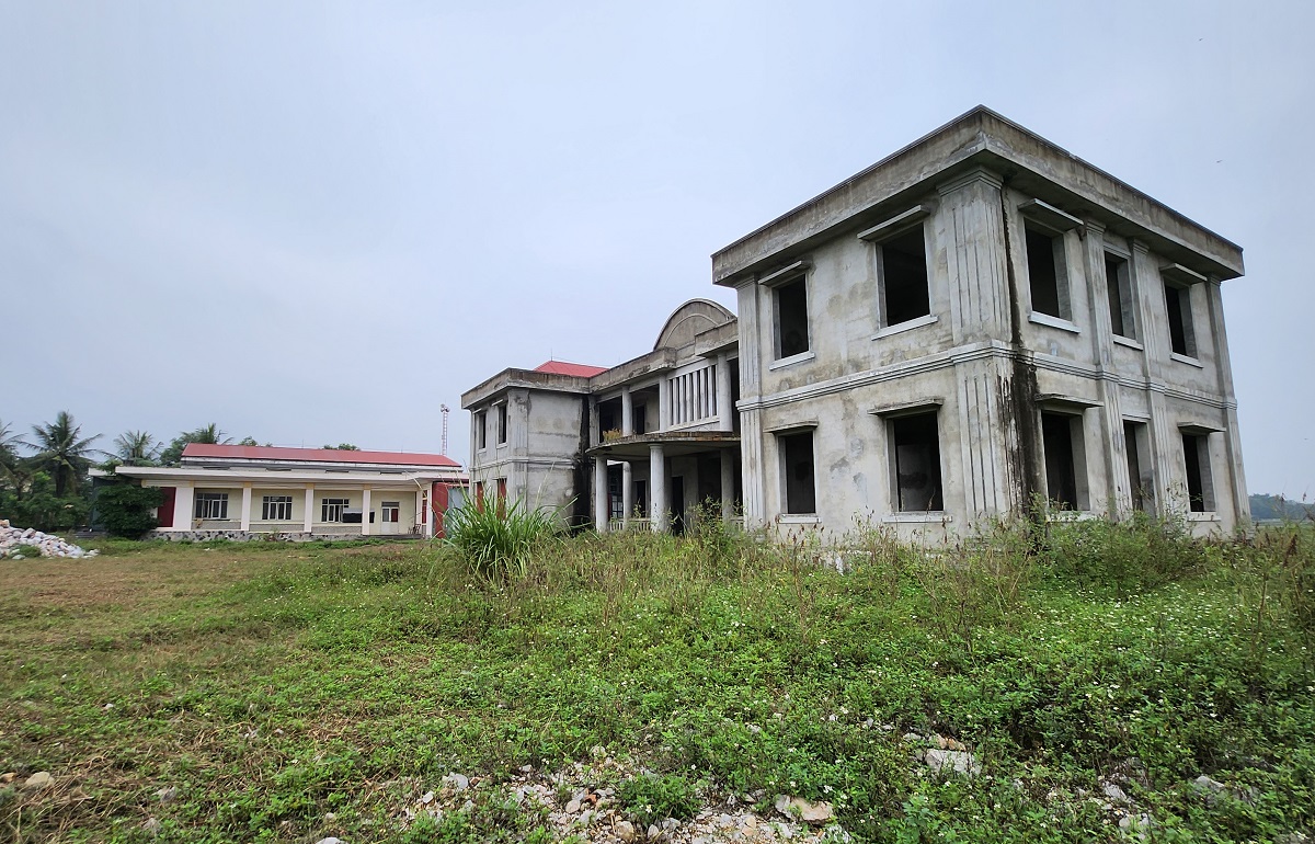 L&atilde;ng ph&iacute; h&agrave;ng trăm c&ocirc;ng sở bỏ hoang ở Thanh H&oacute;a- Ảnh 5.