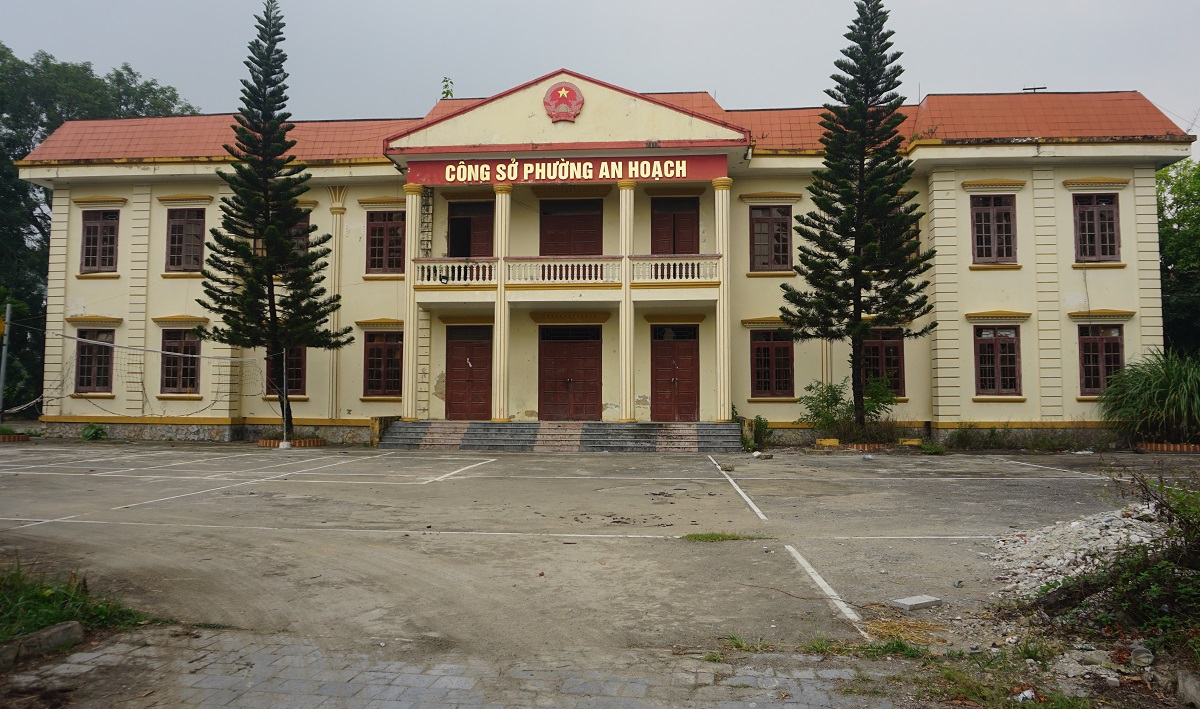 L&atilde;ng ph&iacute; h&agrave;ng trăm c&ocirc;ng sở bỏ hoang ở Thanh H&oacute;a- Ảnh 1.