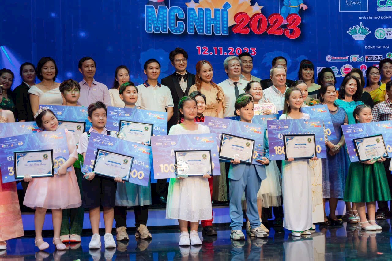 Đỗ Minh Khang- Th&iacute; sinh nam duy nhất tại T&acirc;y Ninh lọt v&agrave;o Chung kết &ldquo;T&igrave;m kiếm t&agrave;i năng MC nh&iacute; 2023&rdquo;- Ảnh 2.
