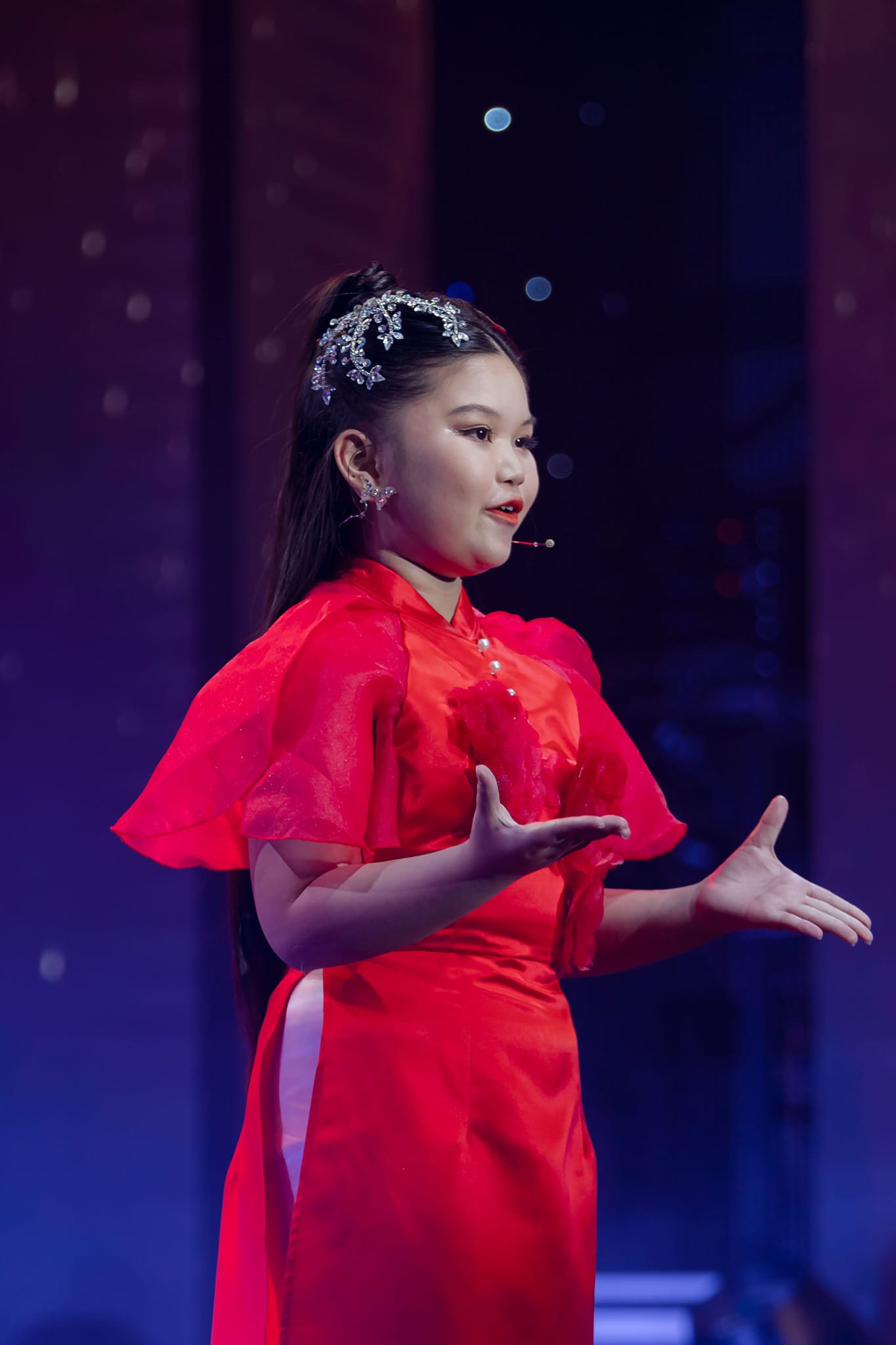 Nguyễn Ngọc Tr&agrave; My đạt giải th&iacute; sinh Ấn tượng &ldquo;T&igrave;m kiếm t&agrave;i năng MC nh&iacute; 2023&rdquo;- Ảnh 2.