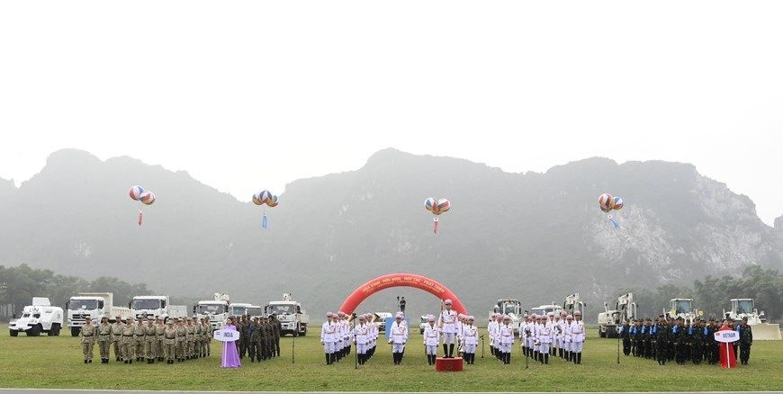 H&agrave;ng trăm qu&acirc;n nh&acirc;n diễn tập song phương Việt Nam - Ấn Độ về g&igrave;n giữ h&ograve;a b&igrave;nh- Ảnh 1.