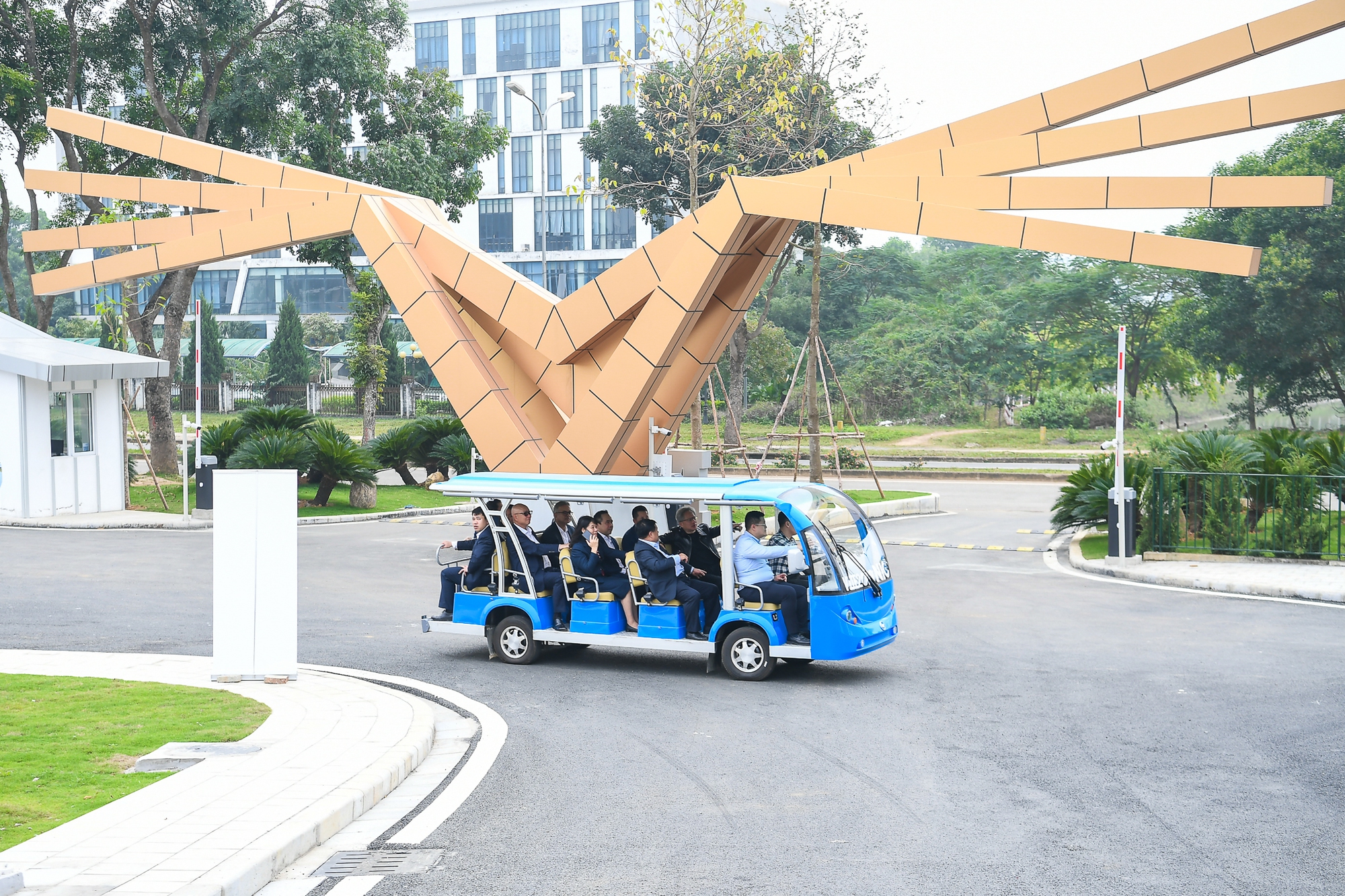 Chủ tịch Tập đoàn NVIDIA: Cam kết để Việt Nam trở thành quê hương thứ hai- Ảnh 4.