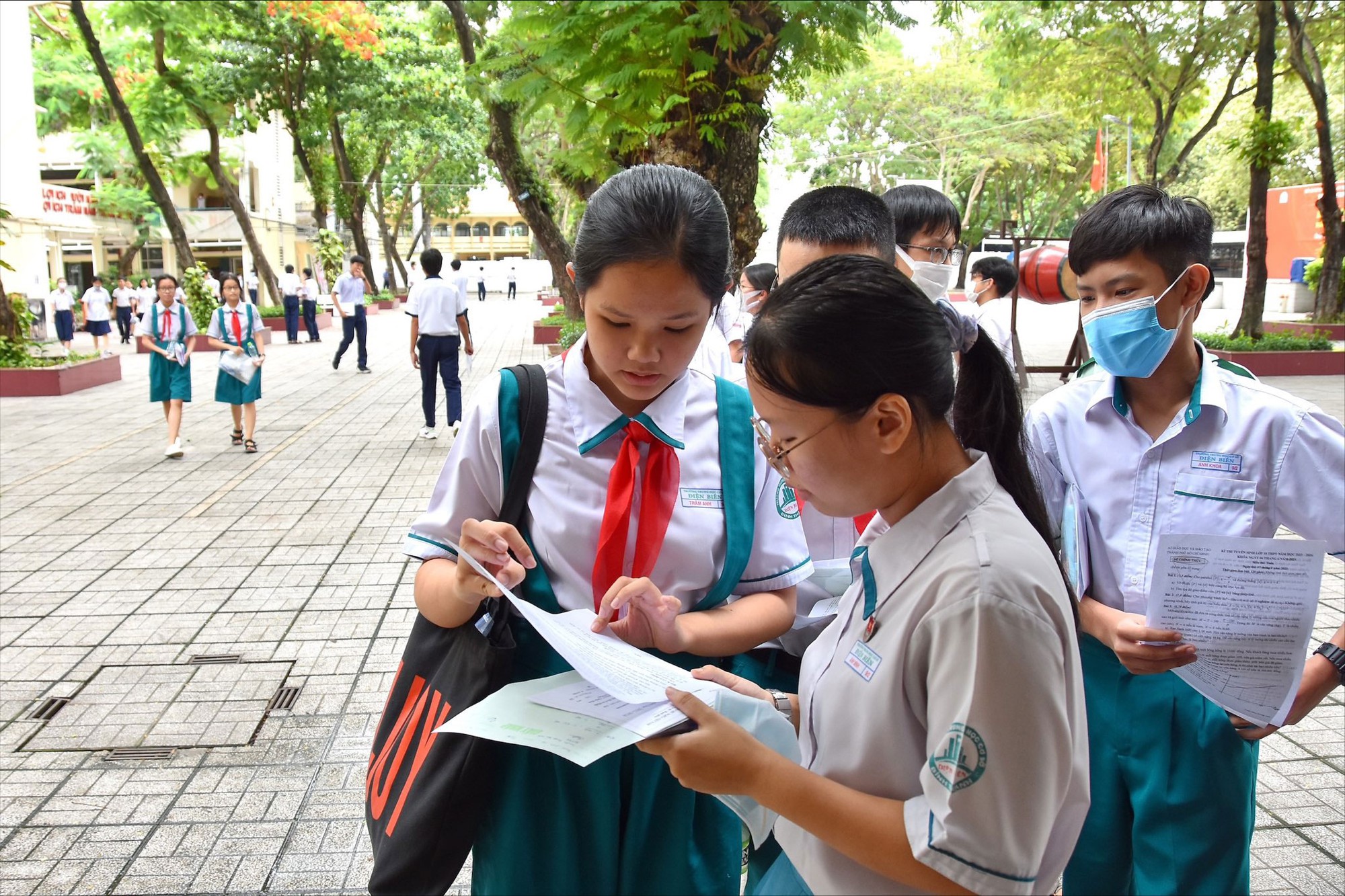Kiểm tra, đánh giá chưa theo kịp chương trình mới- Ảnh 1.