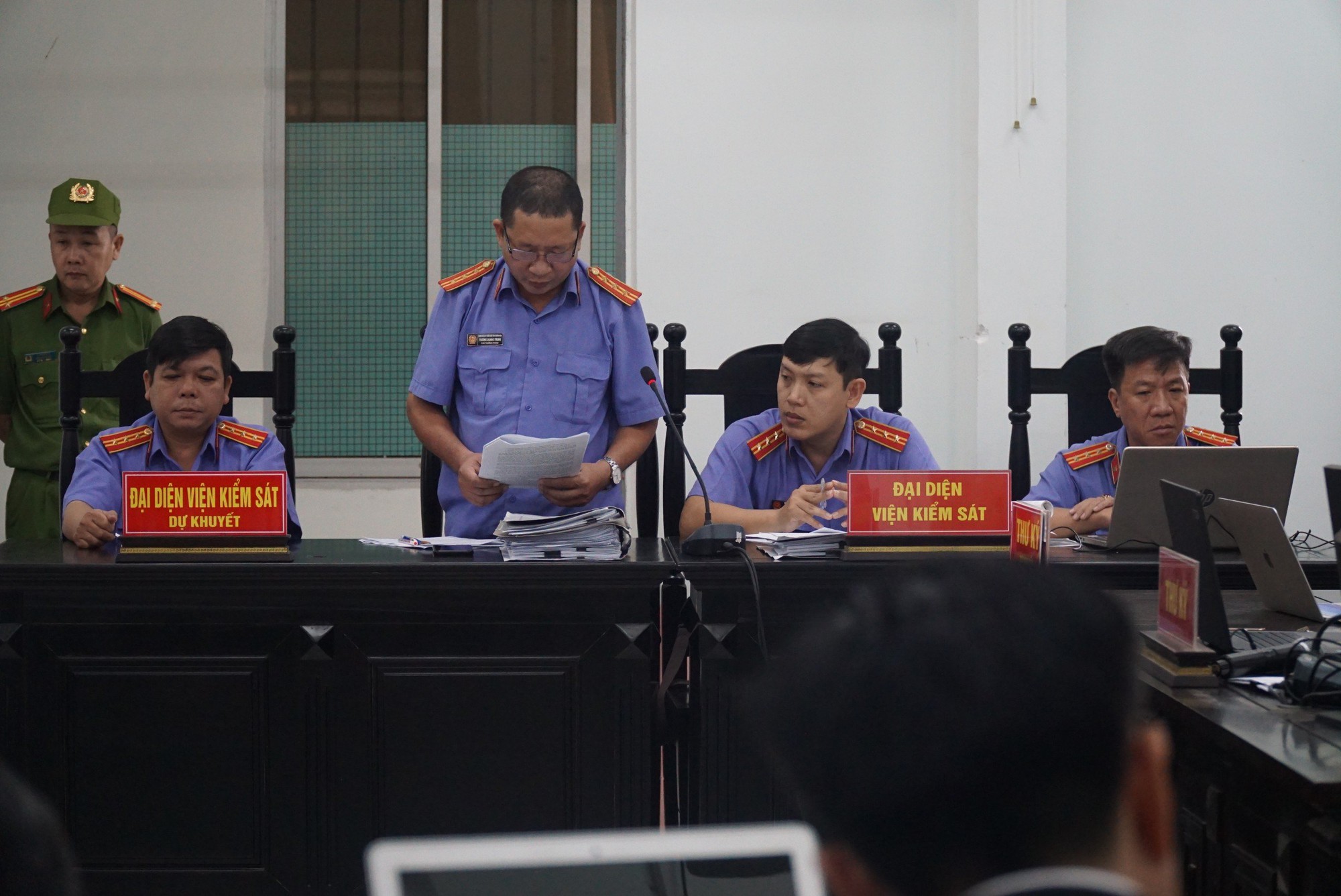 &Aacute;n phạt n&agrave;o cho c&aacute;c cựu chủ tịch v&agrave; ph&oacute; chủ tịch tỉnh Kh&aacute;nh H&ograve;a?- Ảnh 3.