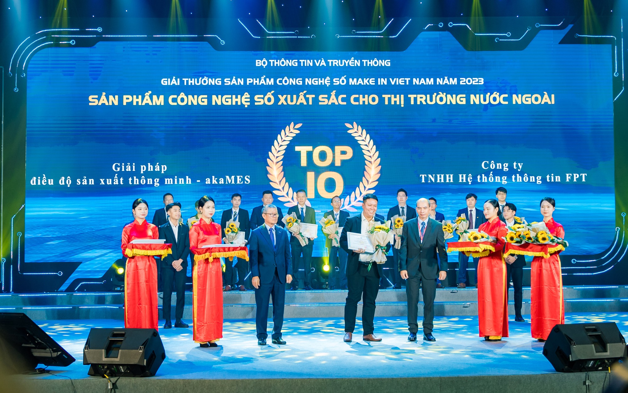 FPT giới thiệu hệ sinh th&aacute;i sản phẩm &ldquo;C&ocirc;ng nghệ số kiến tạo doanh nghiệp số th&ocirc;ng minh&rdquo;- Ảnh 2.