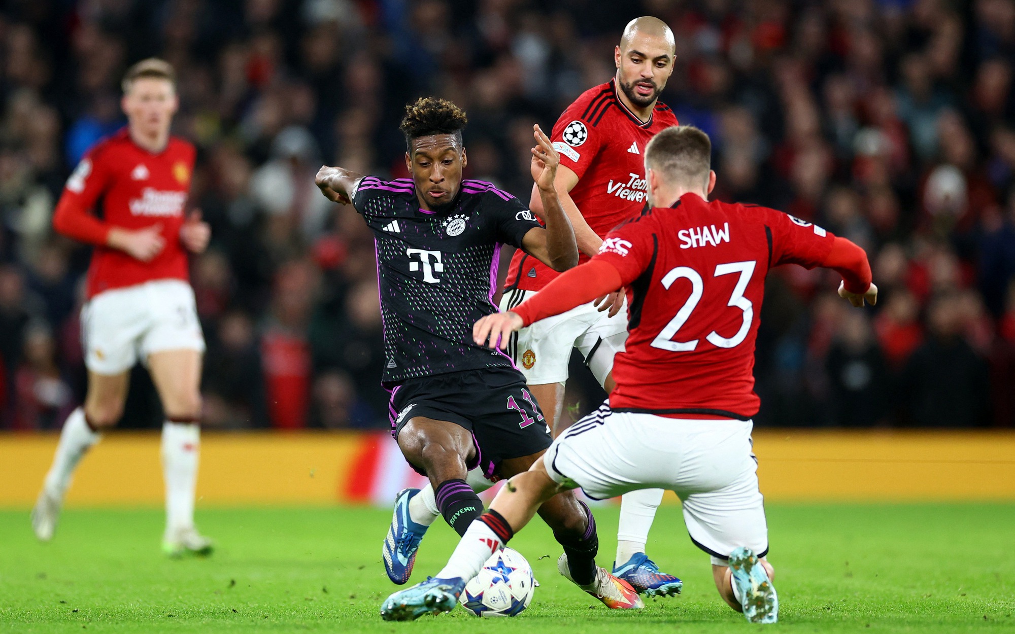 Thua Bayern Munich trên sân nhà, Man United văng khỏi các cúp châu Âu