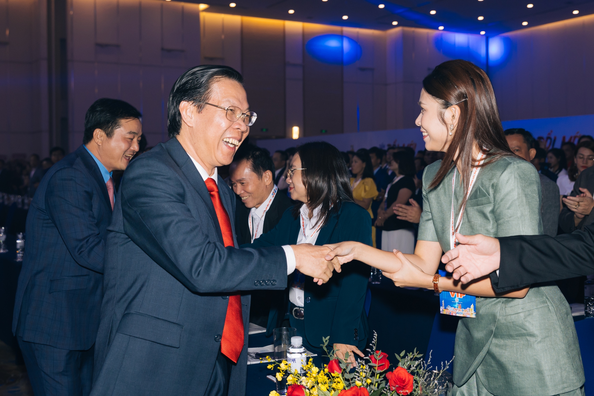 Tổng Gi&aacute;m đốc C&ocirc;ng ty CP V&agrave;ng bạc đ&aacute; qu&yacute; Ph&uacute; Nhuận được bầu l&agrave;m Chủ tịch Hội Doanh nh&acirc;n trẻ TP HCM- Ảnh 1.