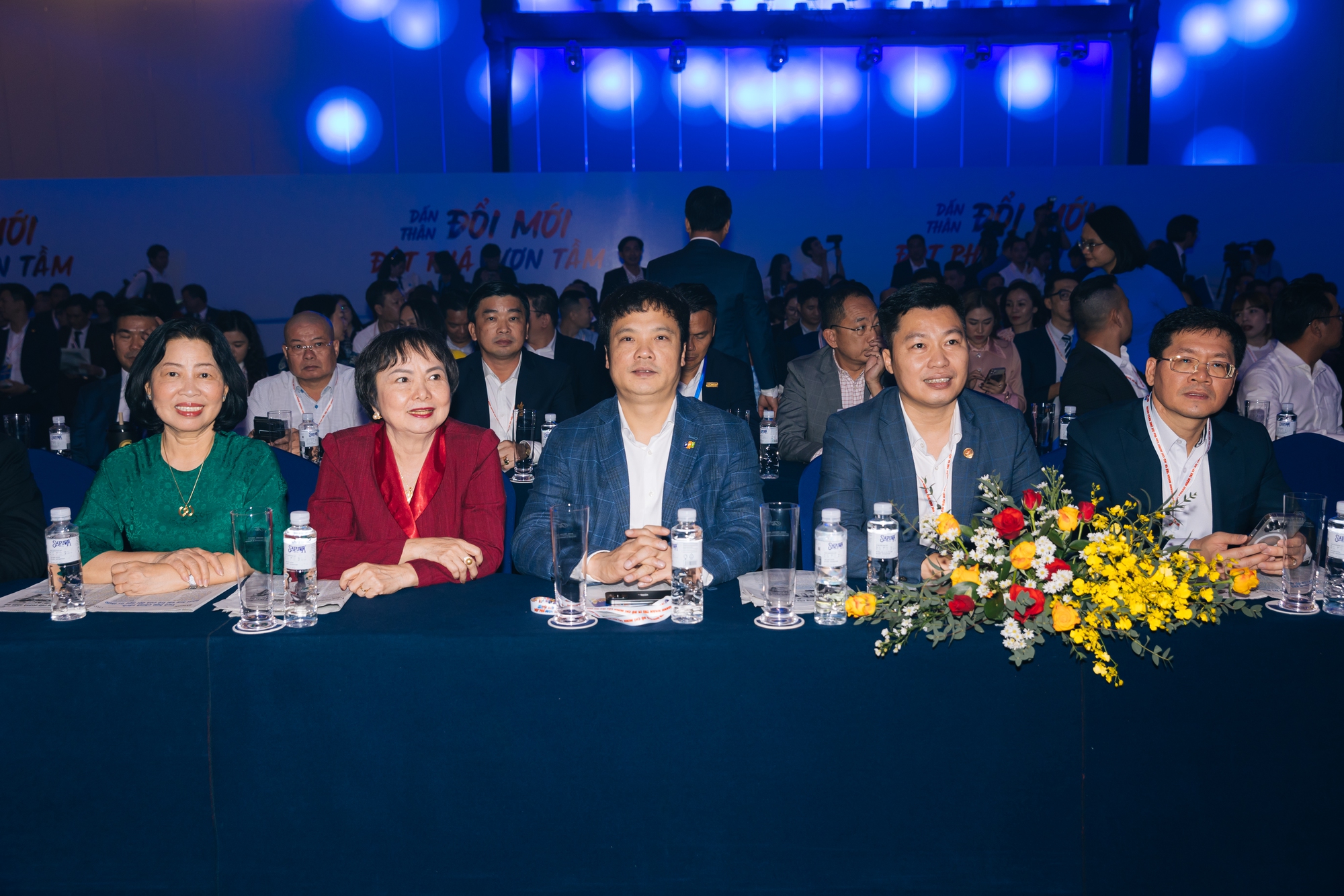 Tổng Gi&aacute;m đốc C&ocirc;ng ty CP V&agrave;ng bạc đ&aacute; qu&yacute; Ph&uacute; Nhuận được bầu l&agrave;m Chủ tịch Hội Doanh nh&acirc;n trẻ TP HCM- Ảnh 4.