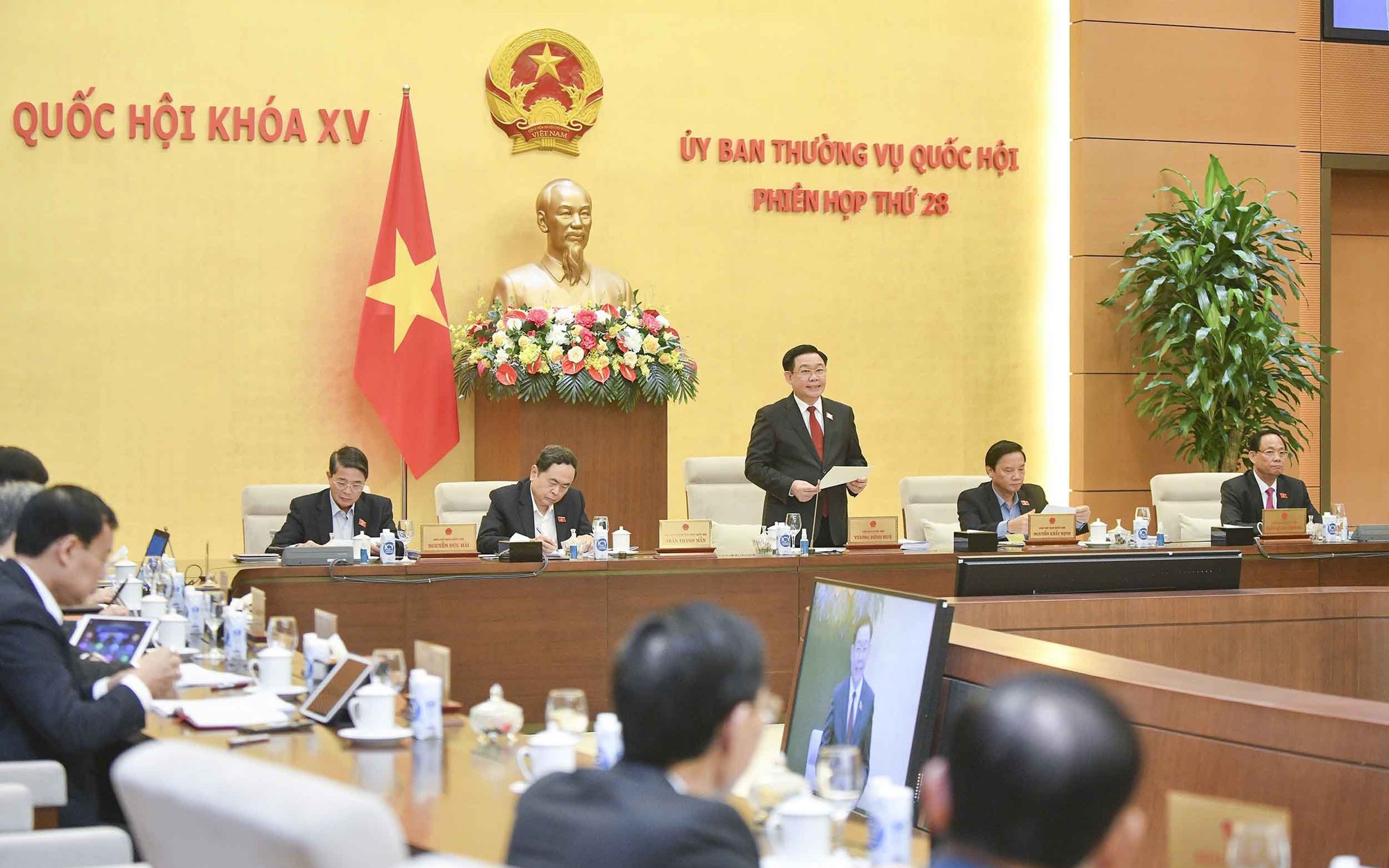 Tiếp tục cho ý kiến đối với dự thảo Luật Đất đai (sửa đổi)