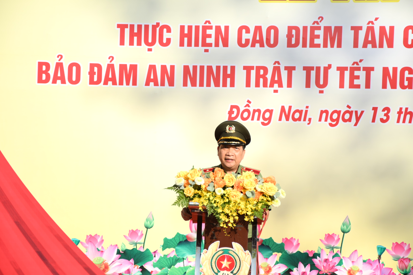CLIP: Thiếu tướng Nguyễn Sỹ Quang ph&aacute;t lệnh tổng lực tấn c&ocirc;ng, trấn &aacute;p tội phạm dịp Tết 2024- Ảnh 2.