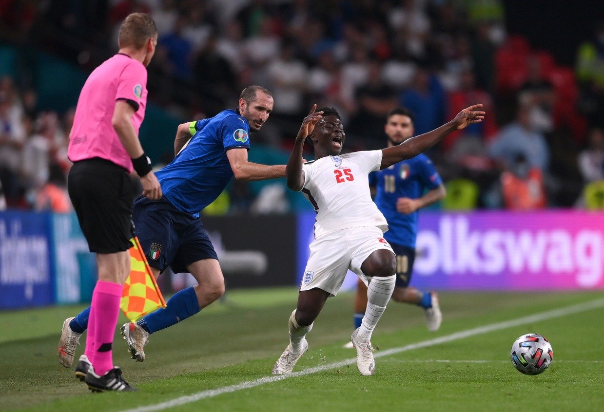 21 năm thi đấu đỉnh cao của "chiến binh" Chiellini- Ảnh 6.