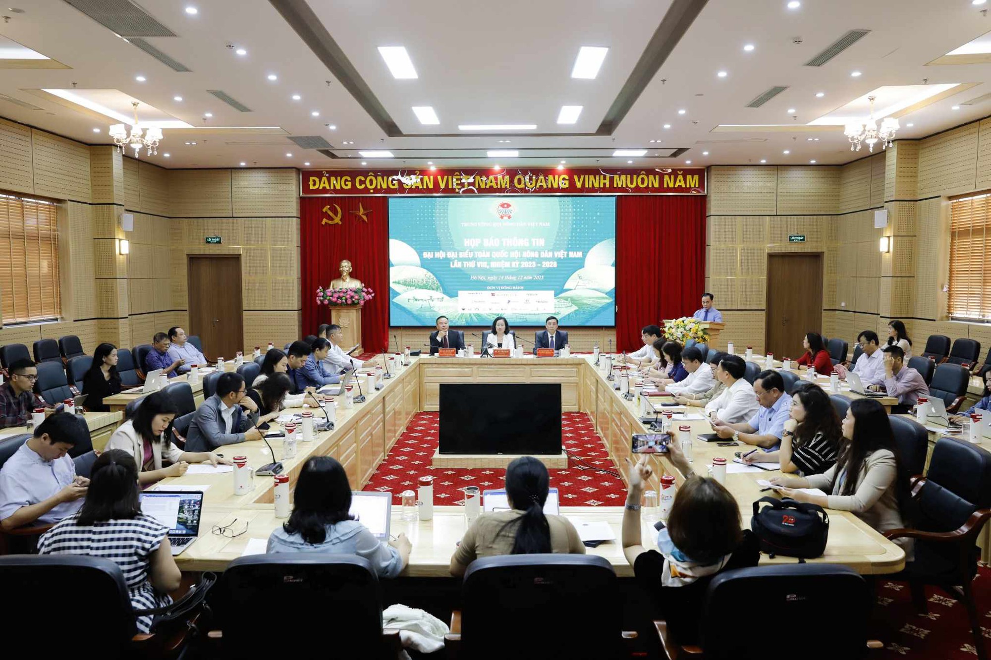 Họp b&aacute;o th&ocirc;ng tin về Đại hội đại biểu to&agrave;n quốc Hội N&ocirc;ng d&acirc;n Việt Nam lần thứ VIII