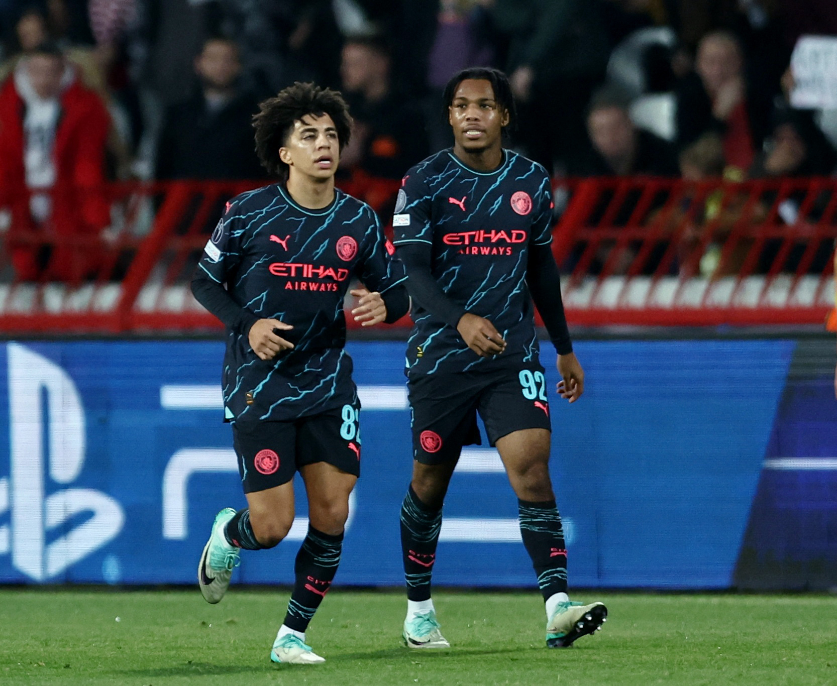 Sao trẻ học viện lập công, Man City lập kỳ tích Champions League- Ảnh 2.