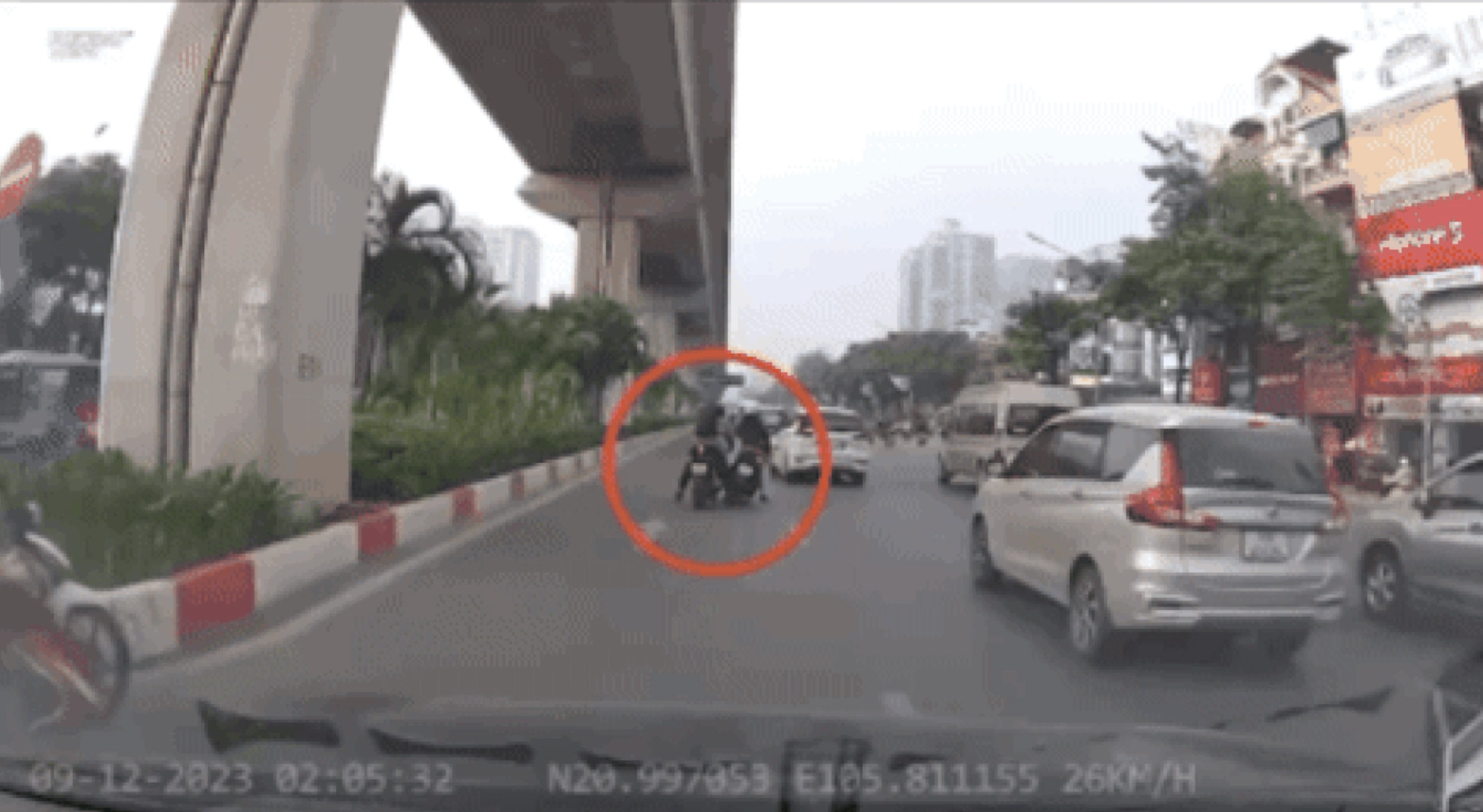 Vụ gây tai nạn rồi bỏ chạy: Nam thanh niên nói gì?- Ảnh 1.