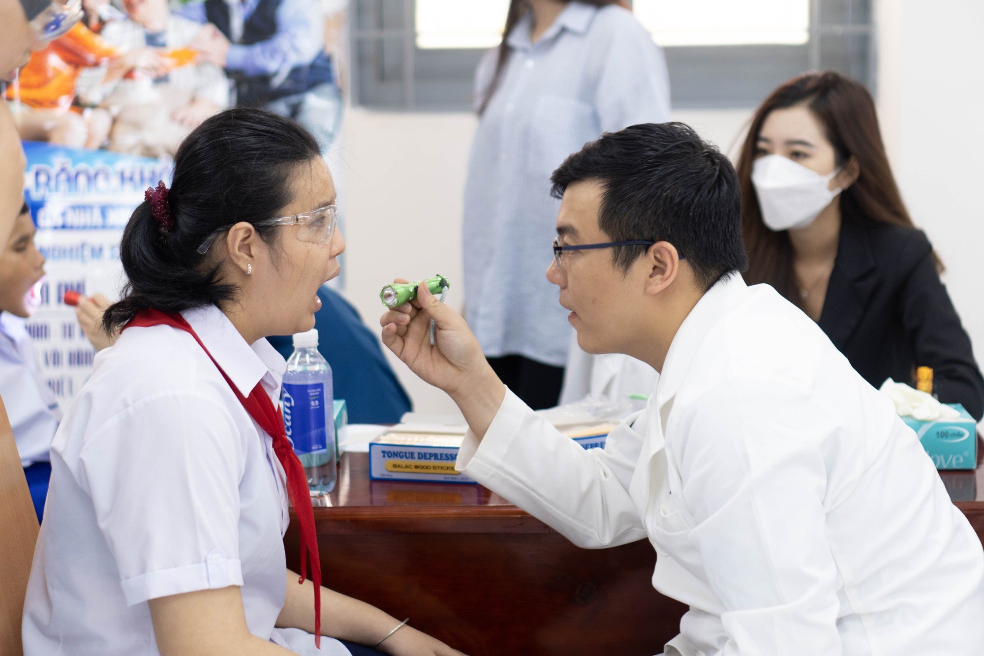 Nha khoa Quốc tế SG - Đồng hành cùng nụ cười Việt- Ảnh 2.