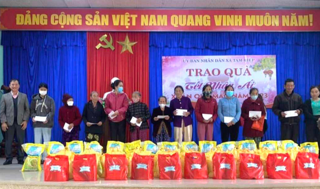 Nhẹ lòng khi được giúp đời- Ảnh 2.