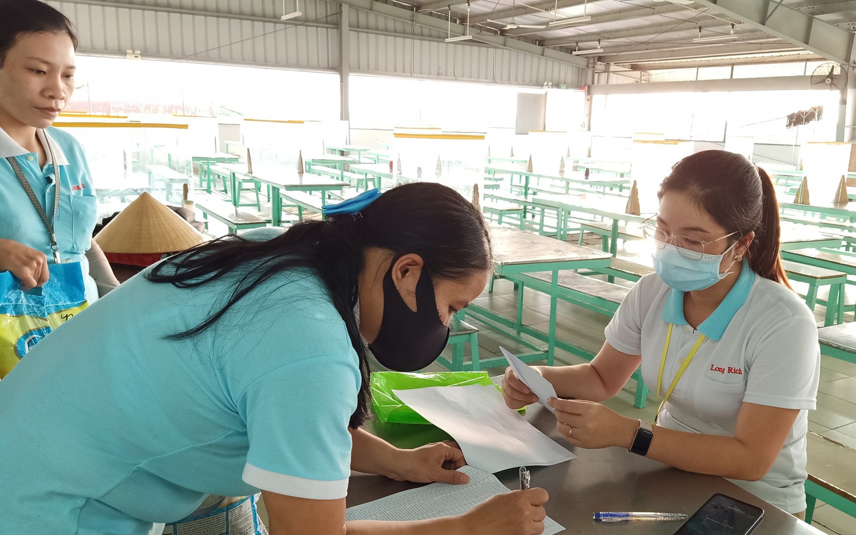 Thiếu đơn hàng, một doanh nghiệp vẫn thưởng Tết 1-3 tháng lương