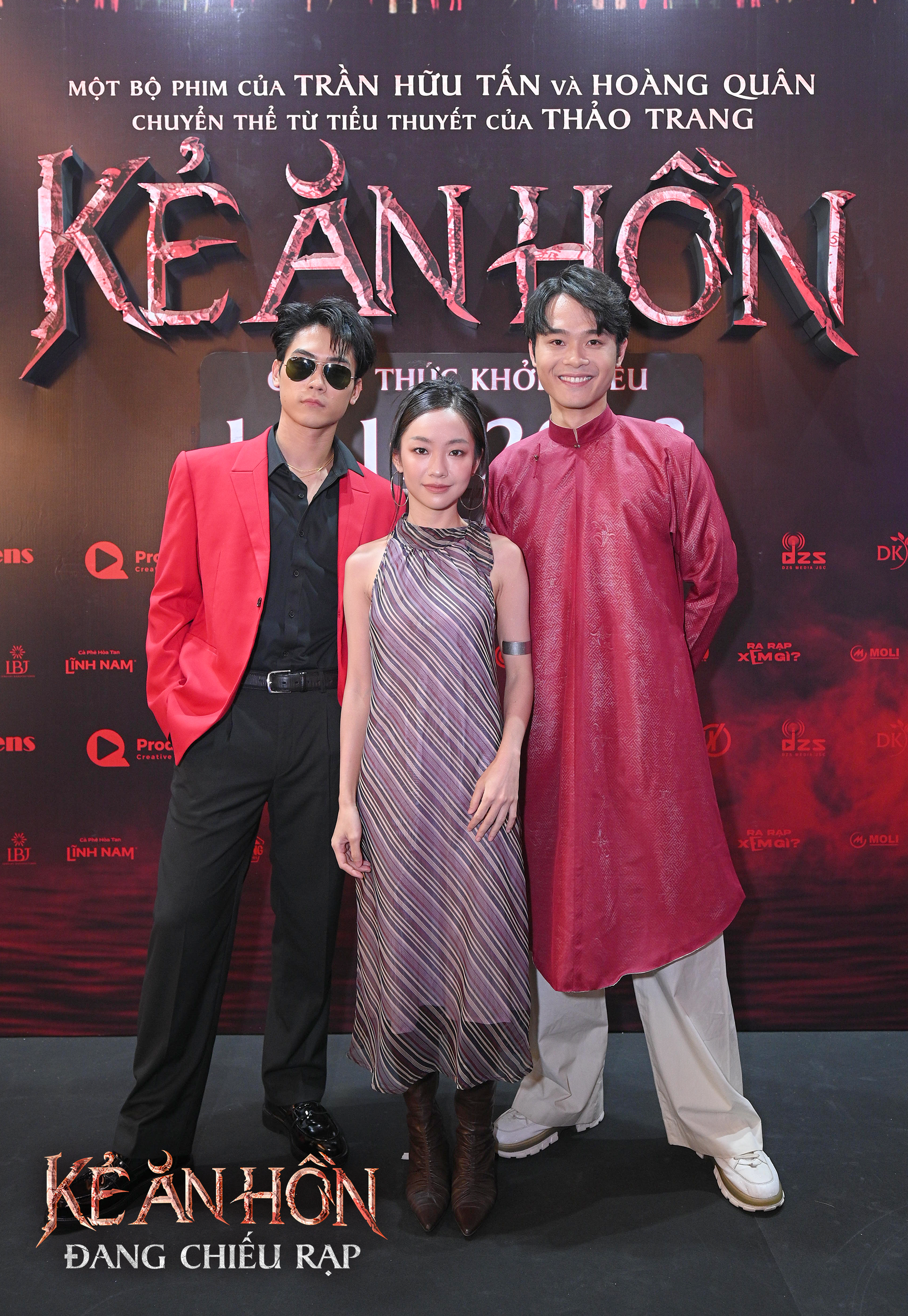 Lan Phương "bế" bụng bầu 6 th&aacute;ng l&ecirc;n thảm đỏ- Ảnh 9.
