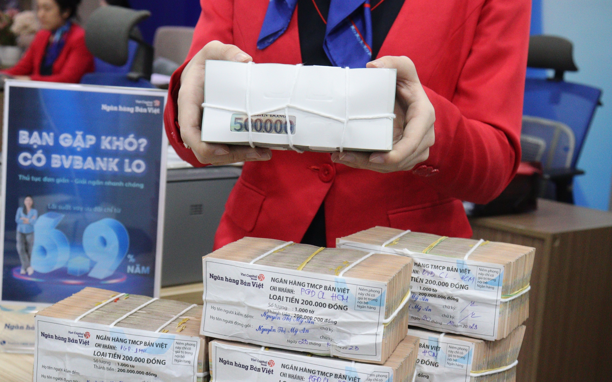 Thêm một ngân hàng tham gia cuộc đua kéo lãi suất về 2,2%/năm
