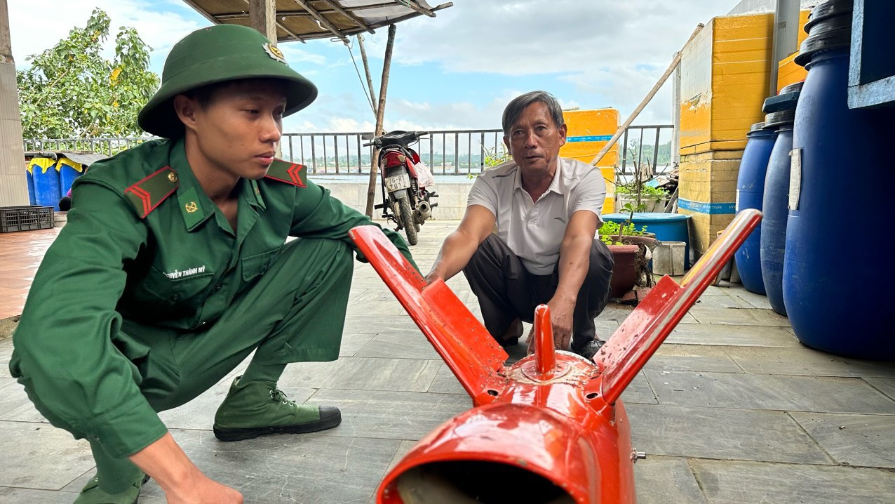 Ngư d&acirc;n ph&aacute;t hiện vật thể lạ, nghi thiết bị bay kh&ocirc;ng người l&aacute;i- Ảnh 1.