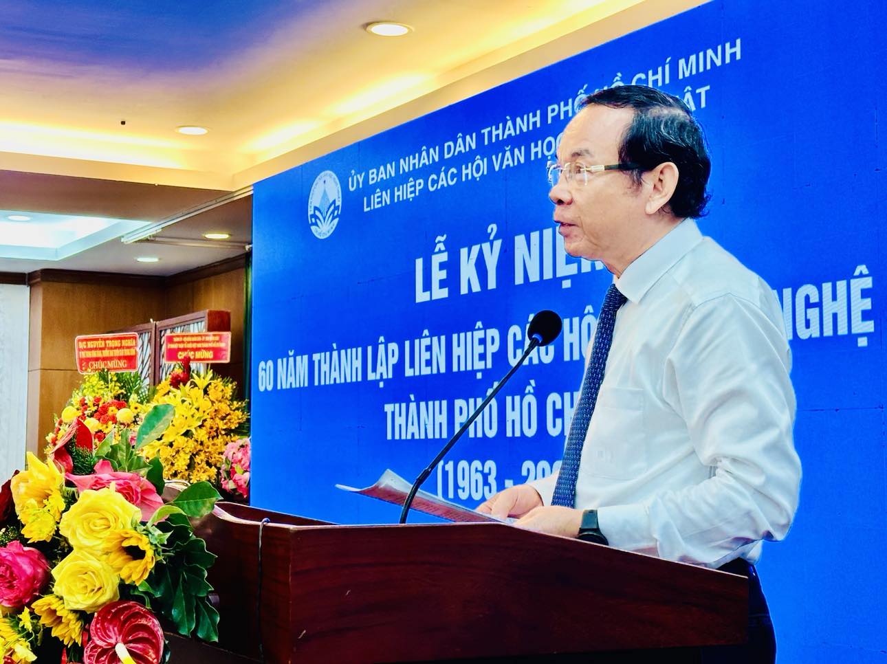 Trang trọng, nghĩa t&igrave;nh lễ Kỷ niệm 60 năm th&agrave;nh lập Li&ecirc;n hiệp c&aacute;c Hội VHNT TP HCM- Ảnh 4.