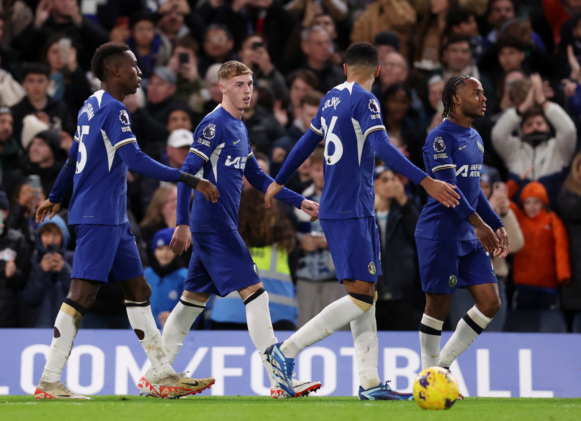 Man City hụt hơi kh&oacute; ngờ, Chelsea v&agrave; Newcastle b&ugrave;ng nổ dữ dội v&ograve;ng 17- Ảnh 6.