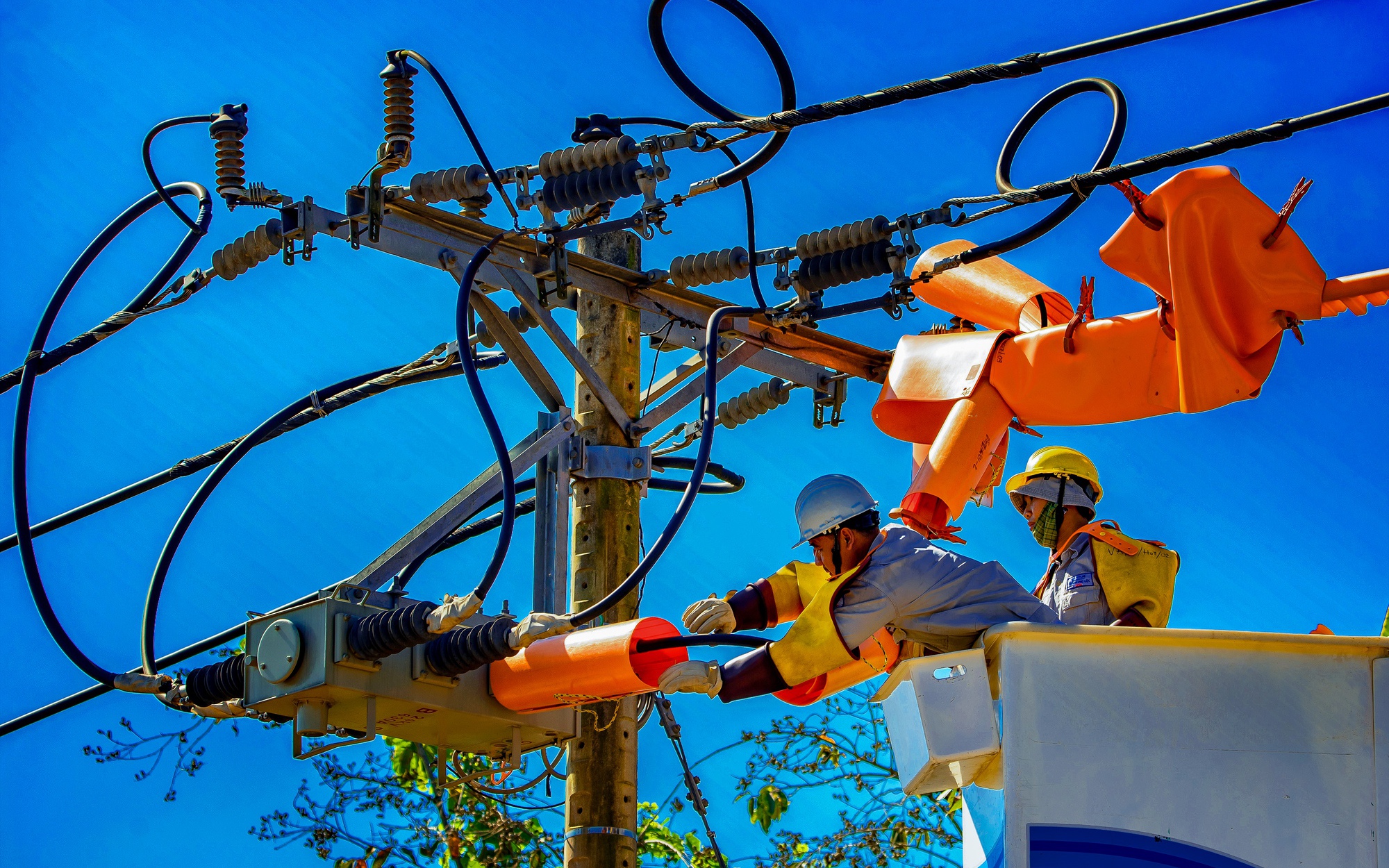 EVNSPC triển khai giải pháp bảo đảm cung cấp điện năm 2024