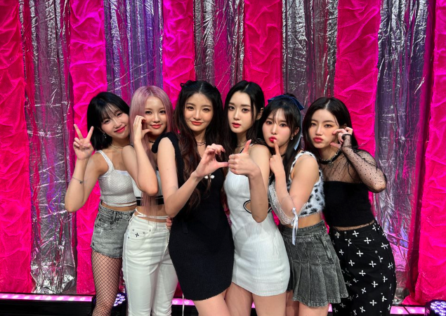 Tăng Duy T&acirc;n "Cắt đ&ocirc;i nỗi sầu" trong Đại nhạc hội Kpop Festival Open Air- Ảnh 1.