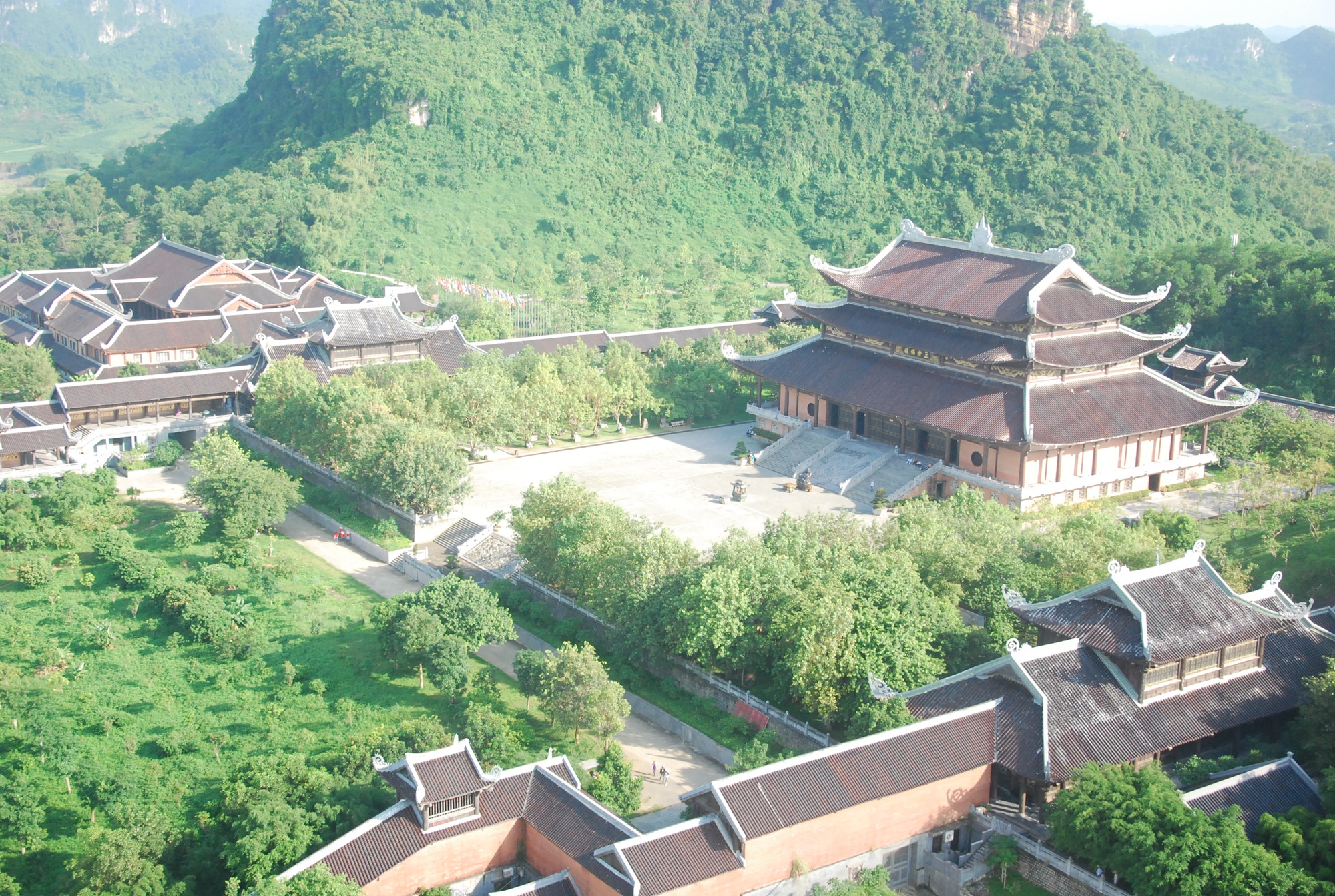 Kiểm tra tổng thể việc quản l&yacute; tiền c&ocirc;ng đức tại c&aacute;c di t&iacute;ch lịch sử - văn h&oacute;a- Ảnh 2.