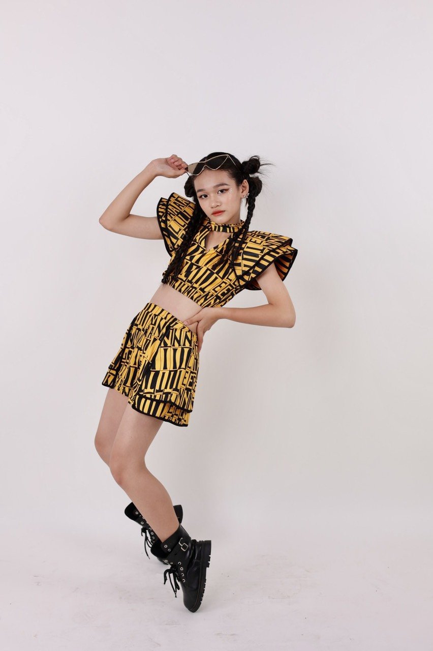 Nguyễn Minh Thư - Dấu ấn kh&oacute; qu&ecirc;n trong đ&ecirc;m giao lưu tại trường D&acirc;n tộc nội tr&uacute; T&acirc;y Ninh- Ảnh 2.