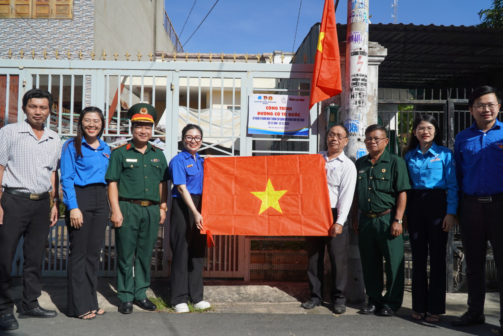 Đường cờ Tổ quốc g&oacute;p x&acirc;y dựng n&ocirc;ng th&ocirc;n mới- Ảnh 2.