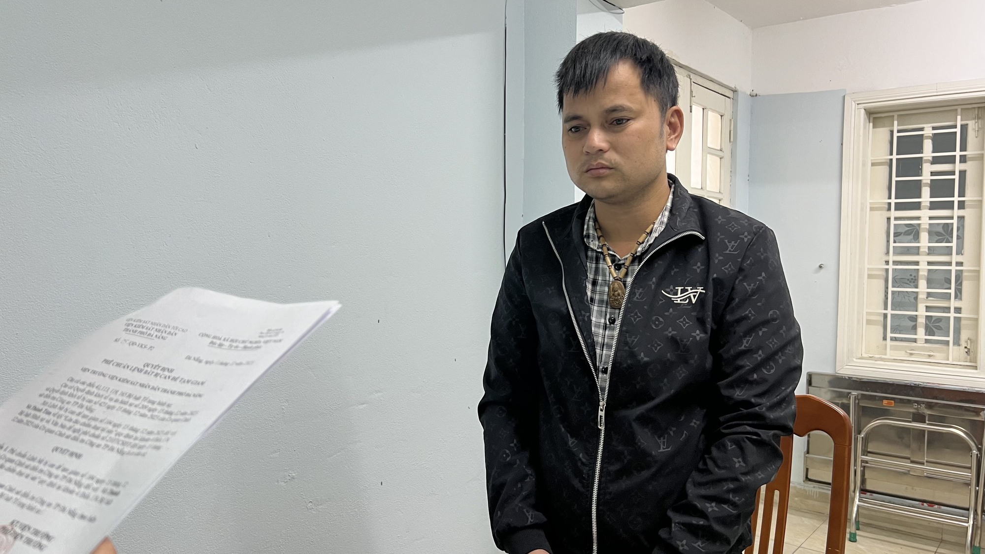 Bắt gi&aacute;m đốc doanh nghiệp tại Đ&agrave; Nẵng lừa đảo gần 10 tỉ đồng- Ảnh 2.