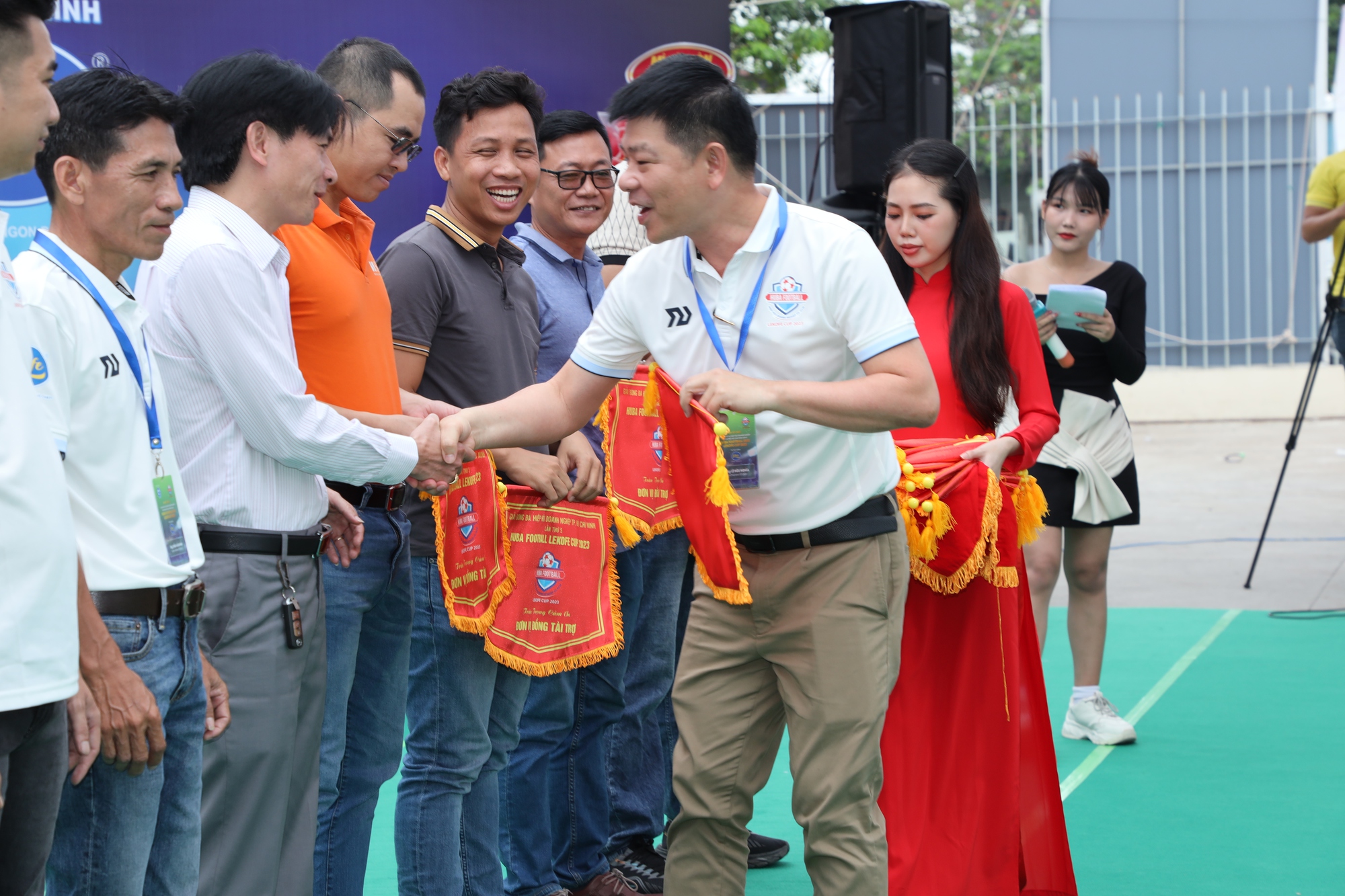 Khởi tranh giải b&oacute;ng đ&aacute; Hiệp hội Doanh nghiệp TP HCM lần thứ 5 năm 2023- Ảnh 4.