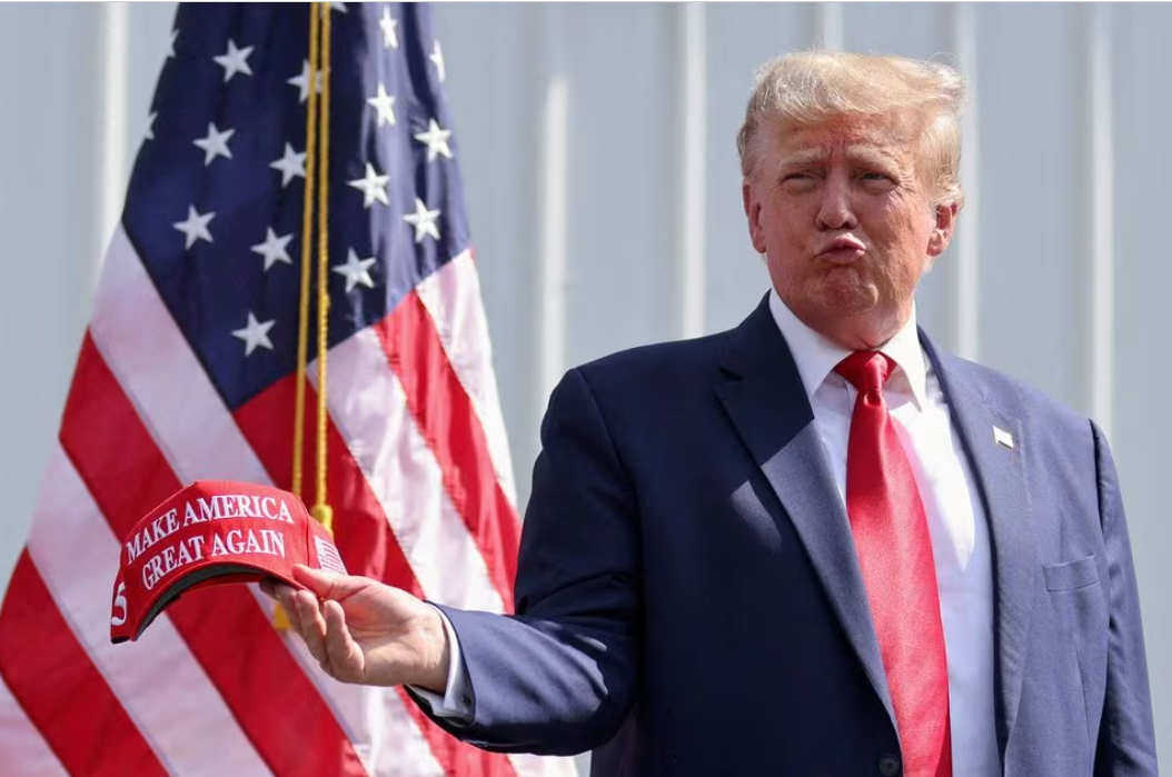 Ông Donald Trump gặp rắc rối mới- Ảnh 1.