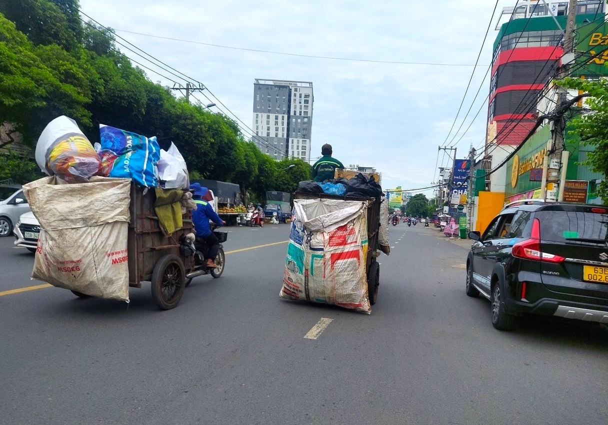 TP HCM còn 35 tổ, đường dây thu gom rác dân lập- Ảnh 1.