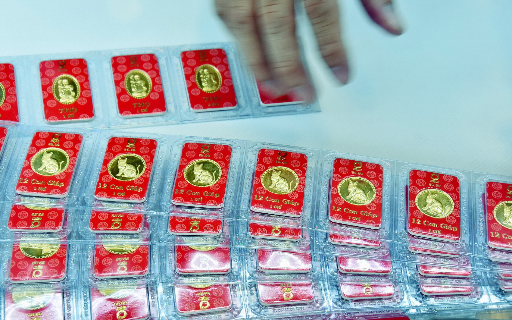 Cuối tuần, giá vàng SJC "quay xe" tăng rất mạnh
