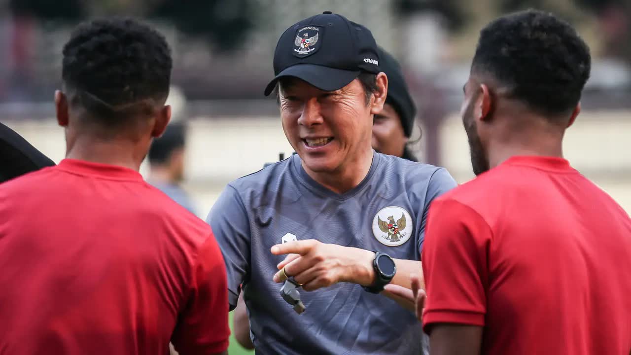 Asian Cup 2023: &ldquo;Indonesia tham vọng lớn nhưng năng lực c&ograve;n khi&ecirc;m tốn&rdquo;- Ảnh 1.