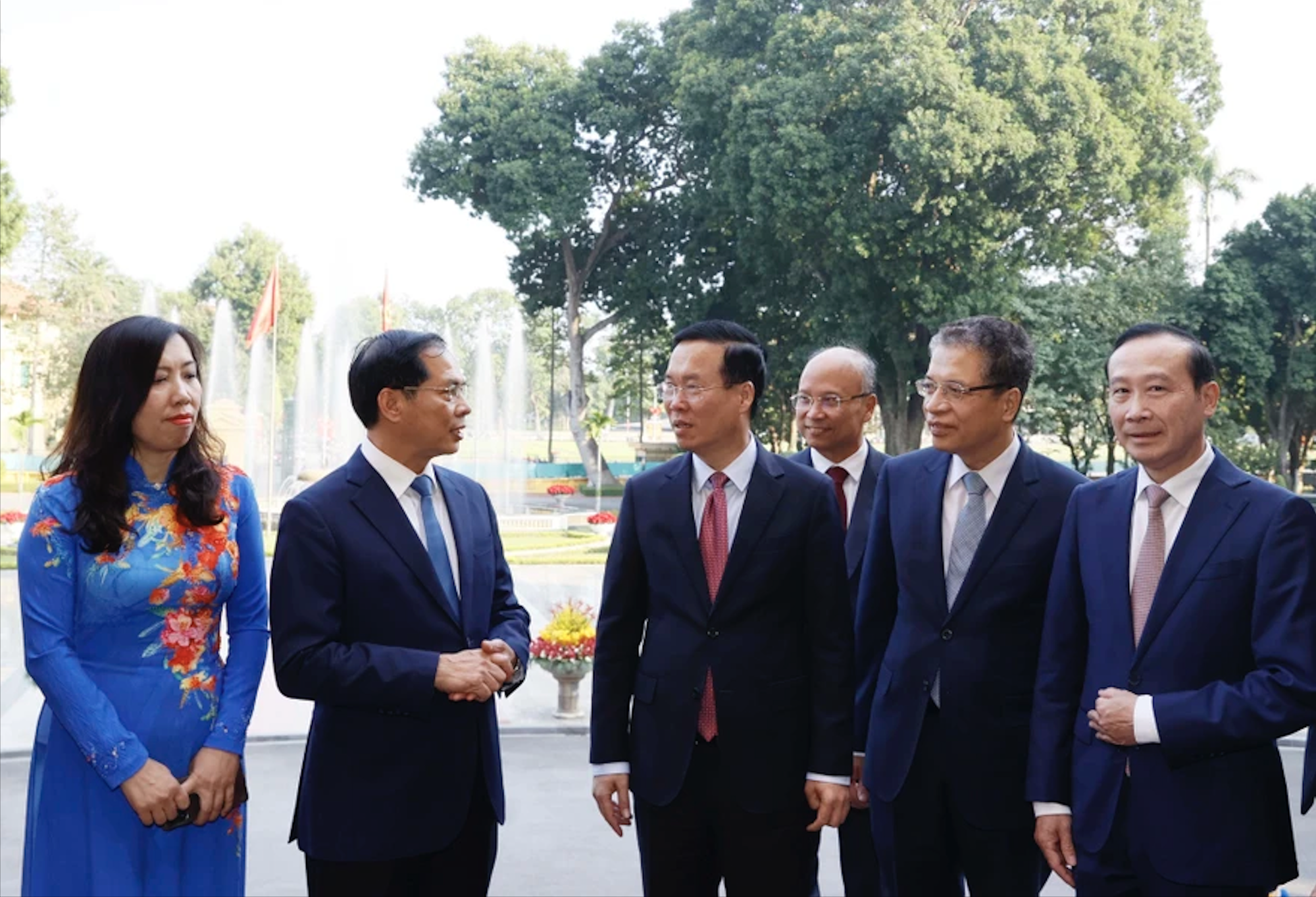 Chủ tịch nước: Tiếp tục n&acirc;ng tầm c&aacute;n bộ ngoại giao- Ảnh 1.