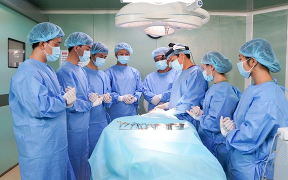 Phẫu thuật thẩm mỹ theo “bản sao” người nổi tiếng  hay “bản sắc riêng”?