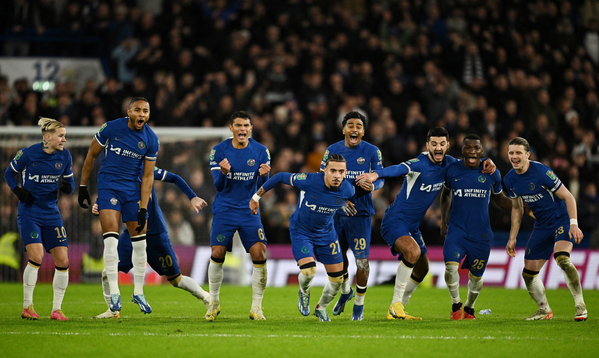 C&ocirc;ng thần th&agrave;nh "tội đồ", Newcastle thua đau Chelsea ở tứ kết League Cup- Ảnh 6.