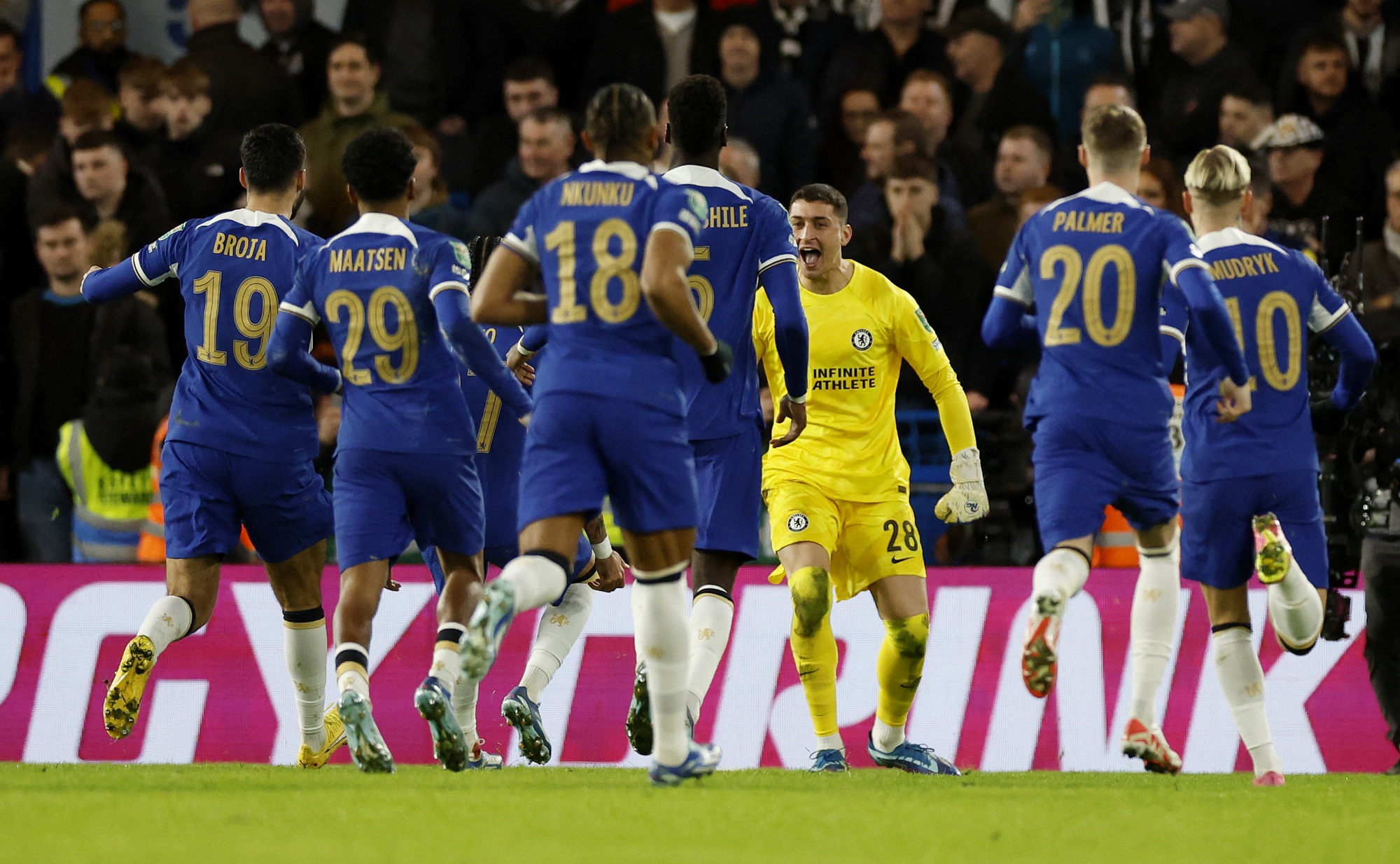 C&ocirc;ng thần th&agrave;nh "tội đồ", Newcastle thua đau Chelsea ở tứ kết League Cup- Ảnh 5.
