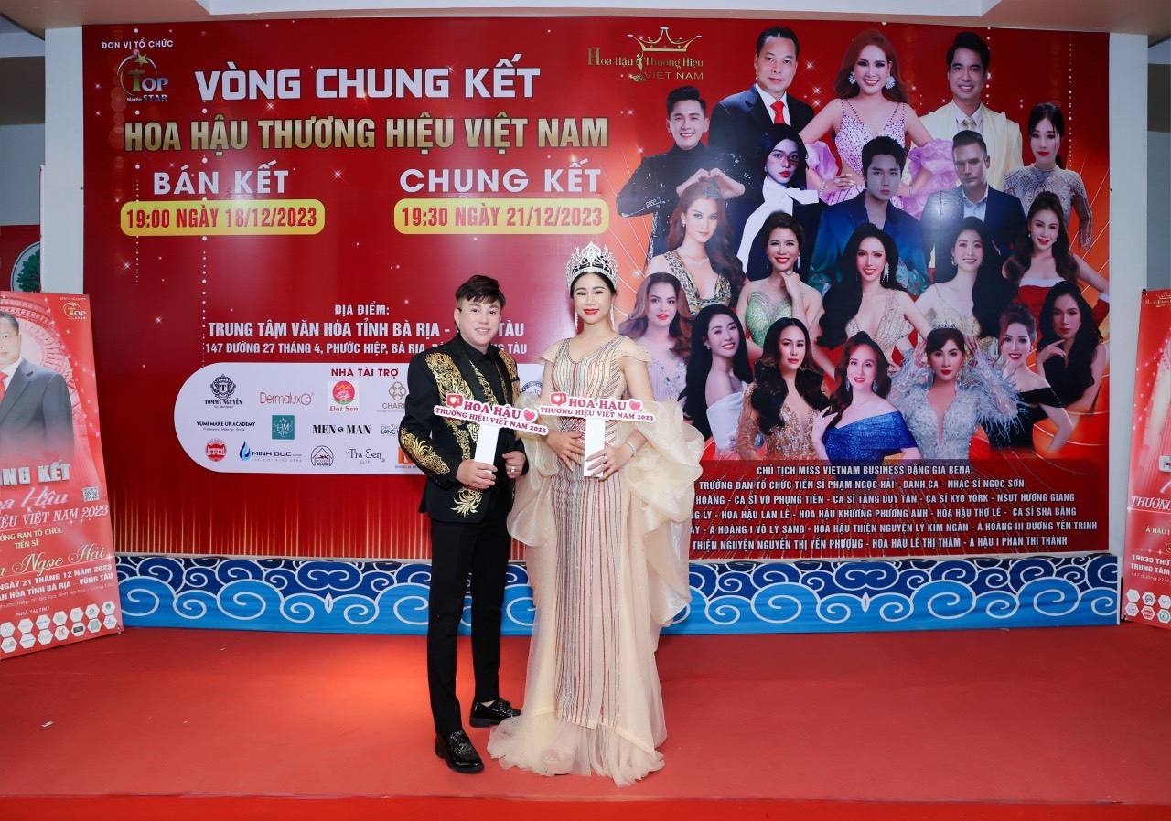 NTK Tommy Nguyễn hội ngộ Hoa hậu Hồng Linh trên "ghế nóng" giám khảo- Ảnh 1.