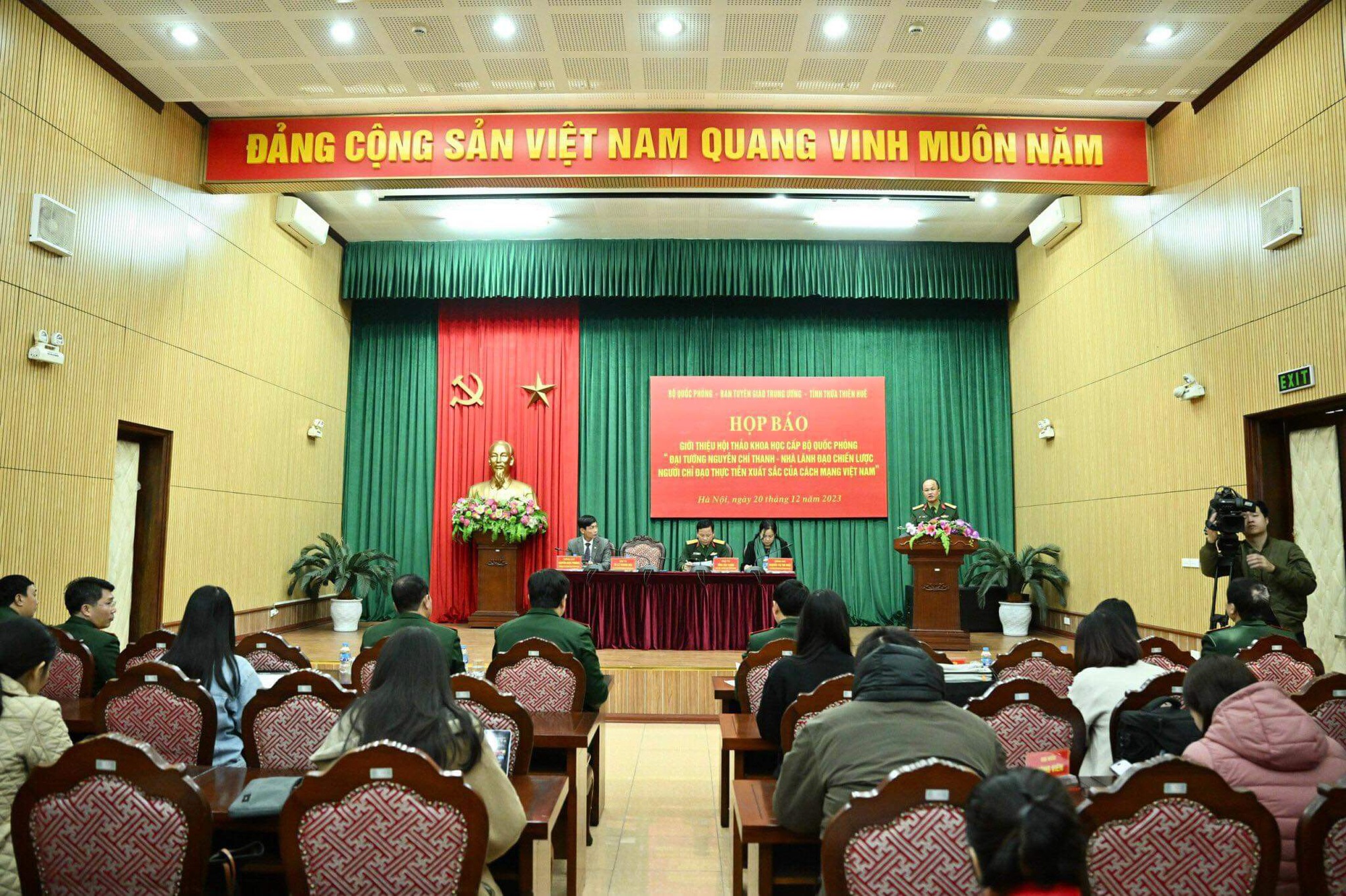 Hội thảo khoa học về Đại tướng Nguyễn Ch&iacute; Thanh được tổ chức tại Thừa Thi&ecirc;n - Huế- Ảnh 1.