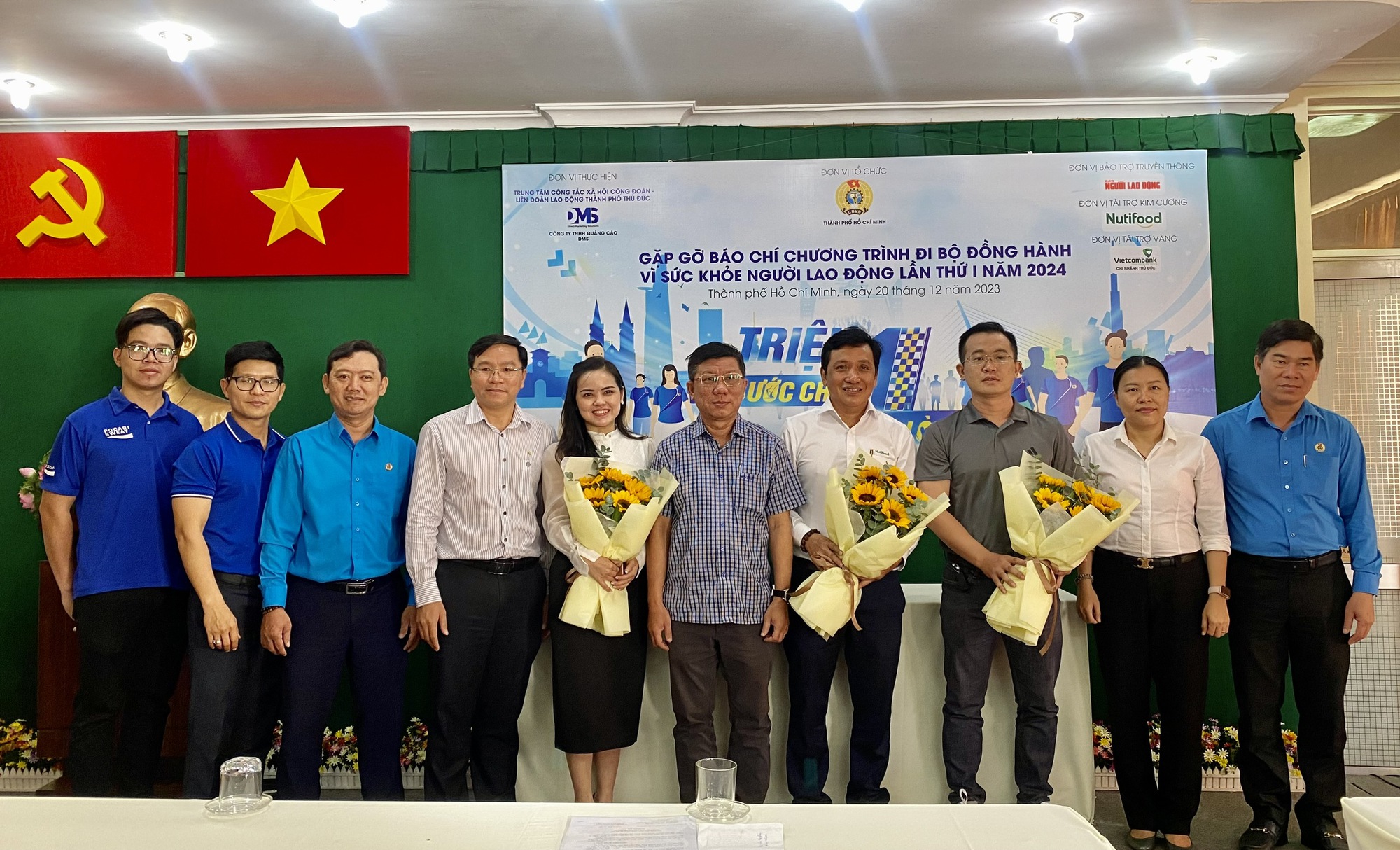 10.000 người đi bộ quyên góp chăm lo Tết cho công nhân khó khăn- Ảnh 1.