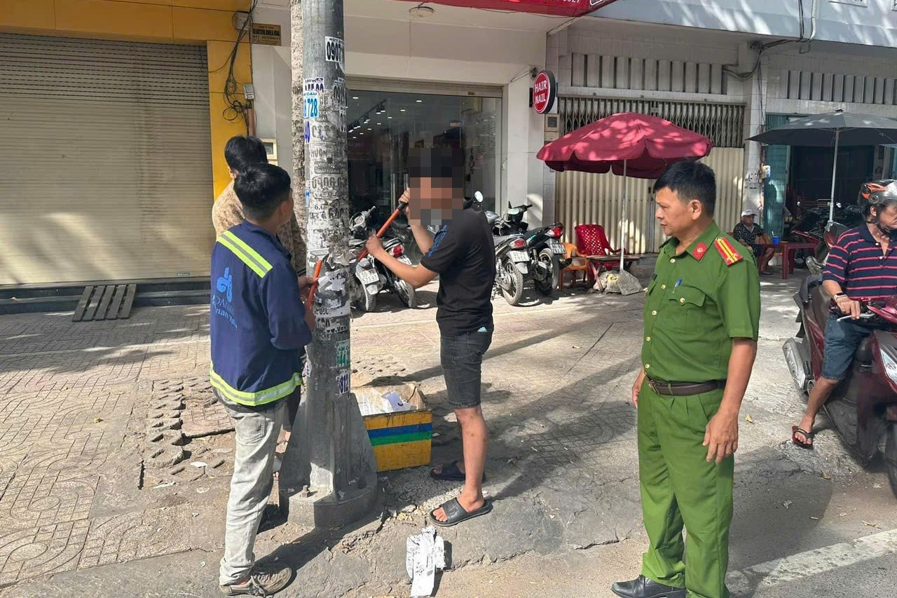 quảng cáo