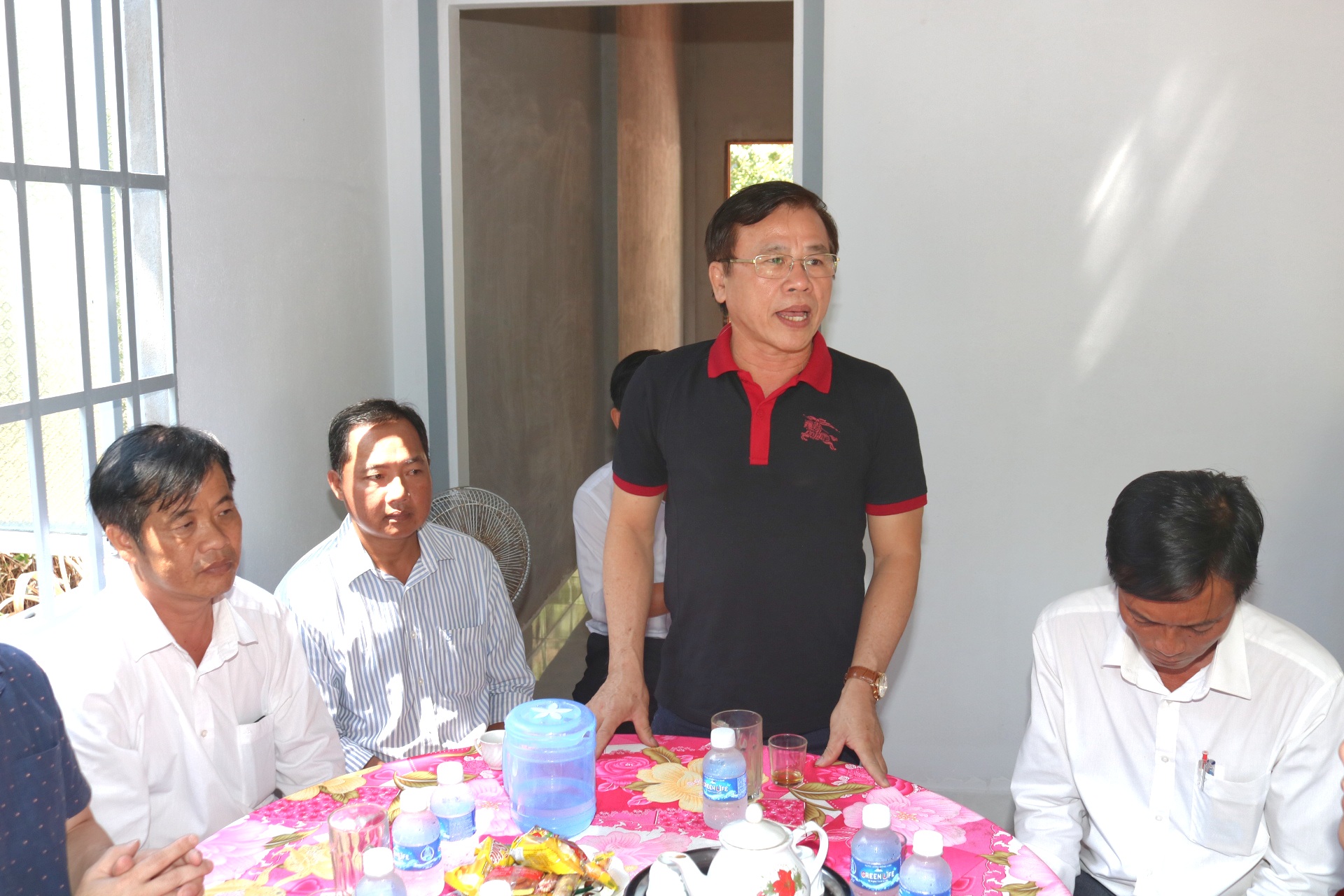 C&ocirc;ng đo&agrave;n C&ocirc;ng ty IPC trao nh&agrave; cho hộ kh&oacute; khăn tại Vĩnh Long- Ảnh 1.