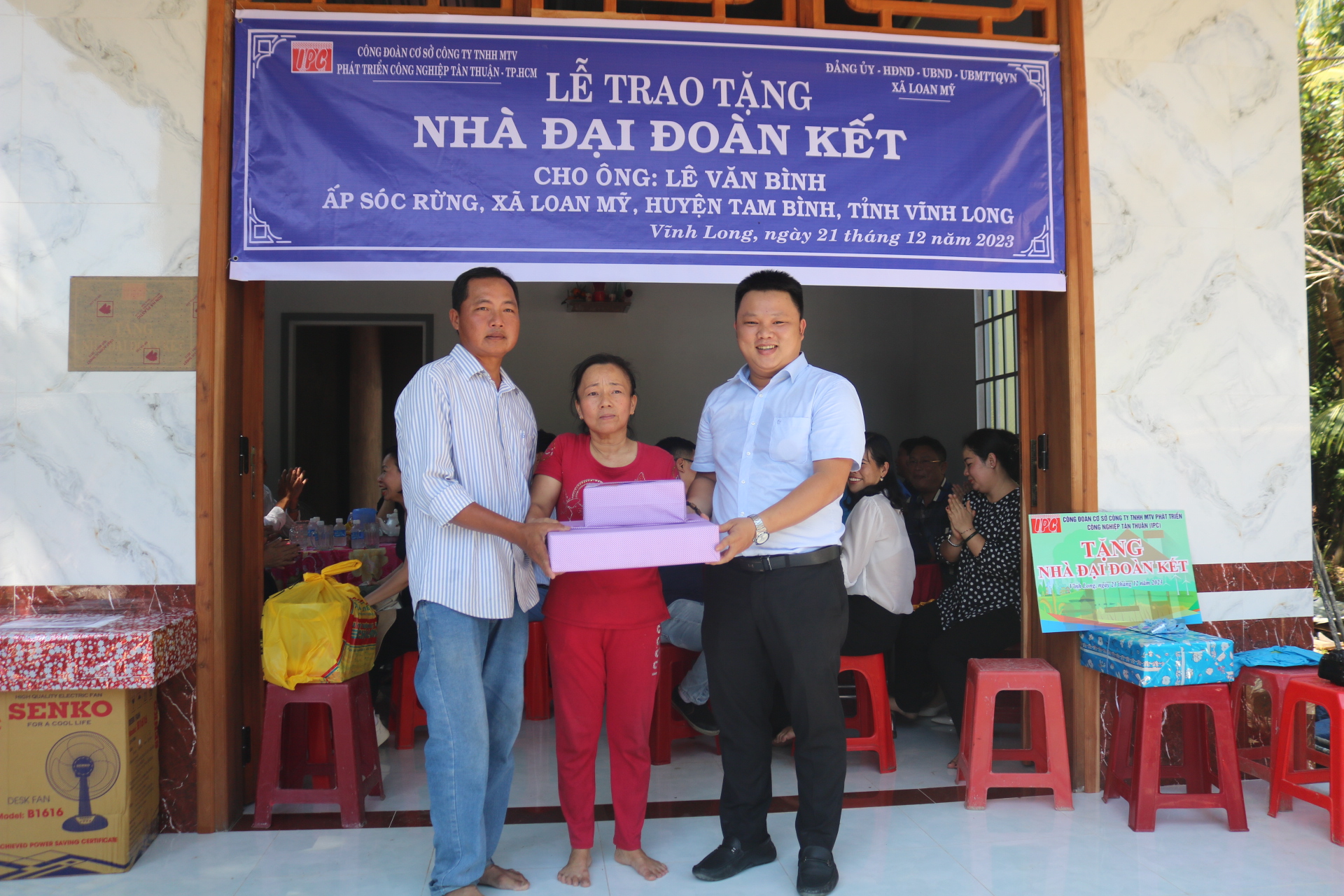 C&ocirc;ng đo&agrave;n C&ocirc;ng ty IPC trao nh&agrave; cho hộ kh&oacute; khăn tại Vĩnh Long- Ảnh 9.