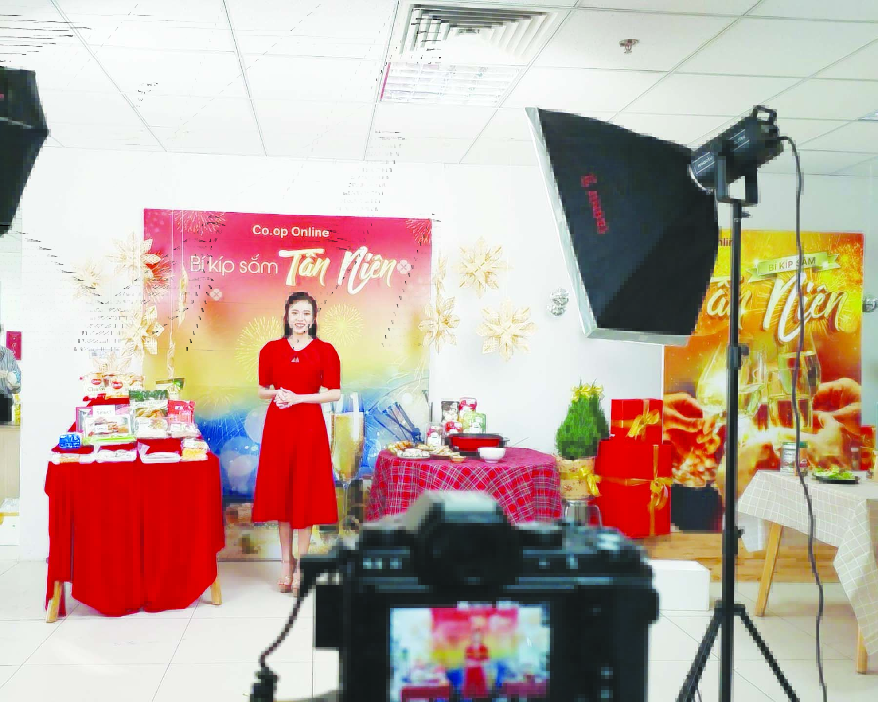 Saigon Co.op đưa hàng Tết Việt lên online