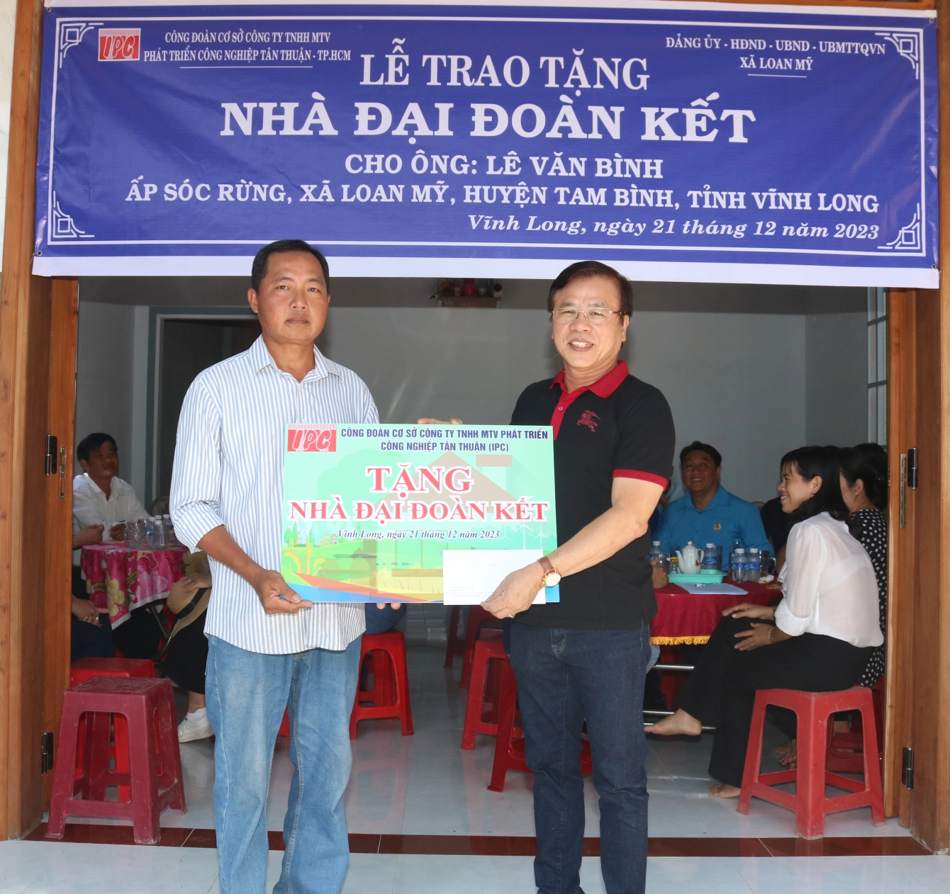 C&ocirc;ng đo&agrave;n C&ocirc;ng ty IPC trao nh&agrave; cho hộ kh&oacute; khăn tại Vĩnh Long- Ảnh 3.